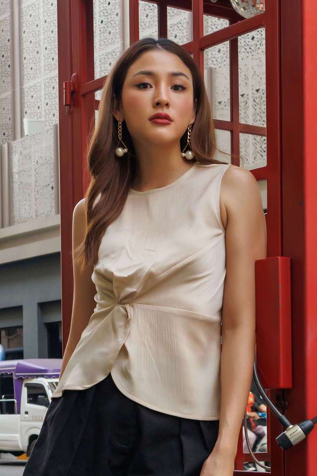 Textured-Polyester-Round-Neck-Women-s-Top