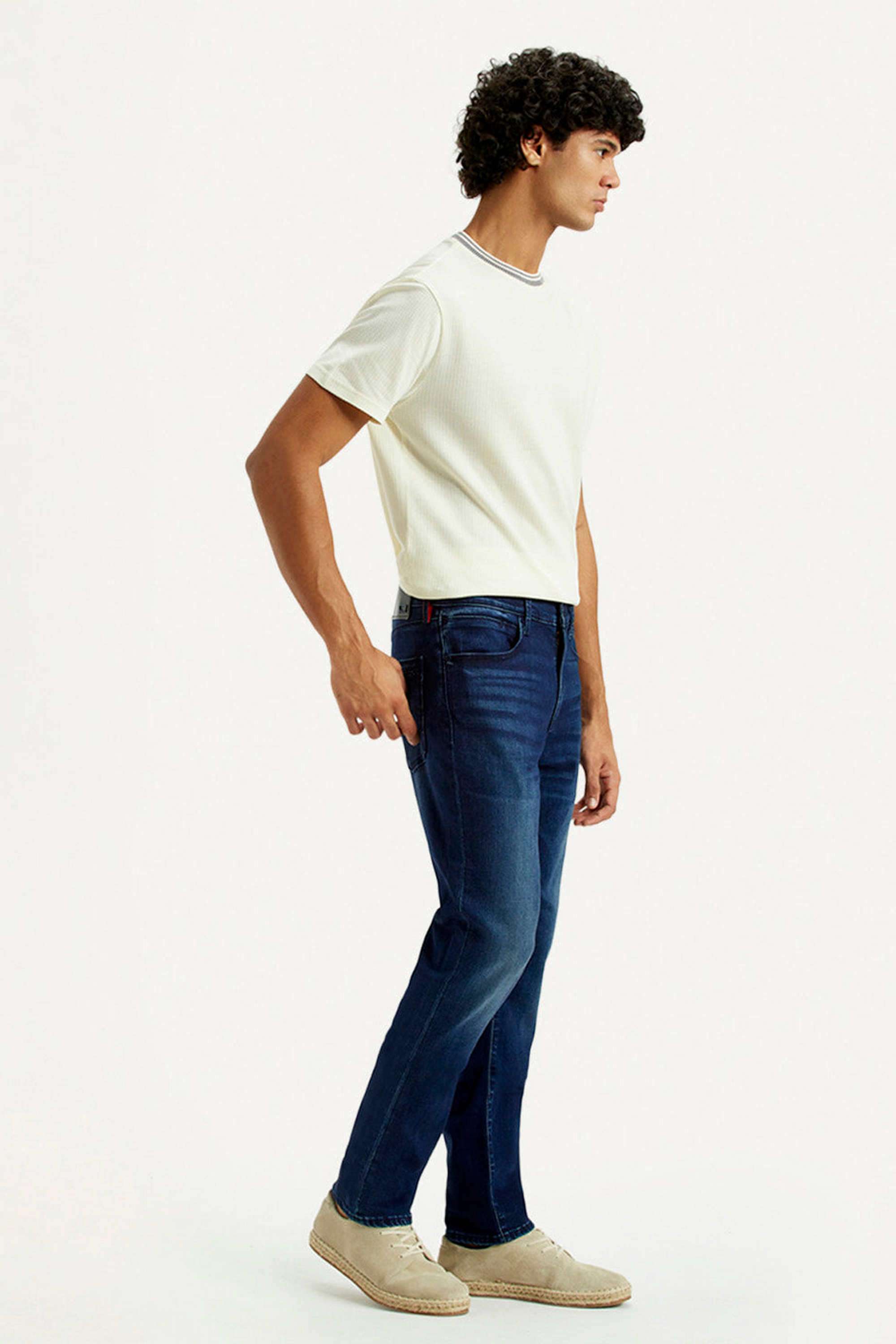 Light-Wash-Cotton-Blend-Slim-Fit-Men-s-Jeans
