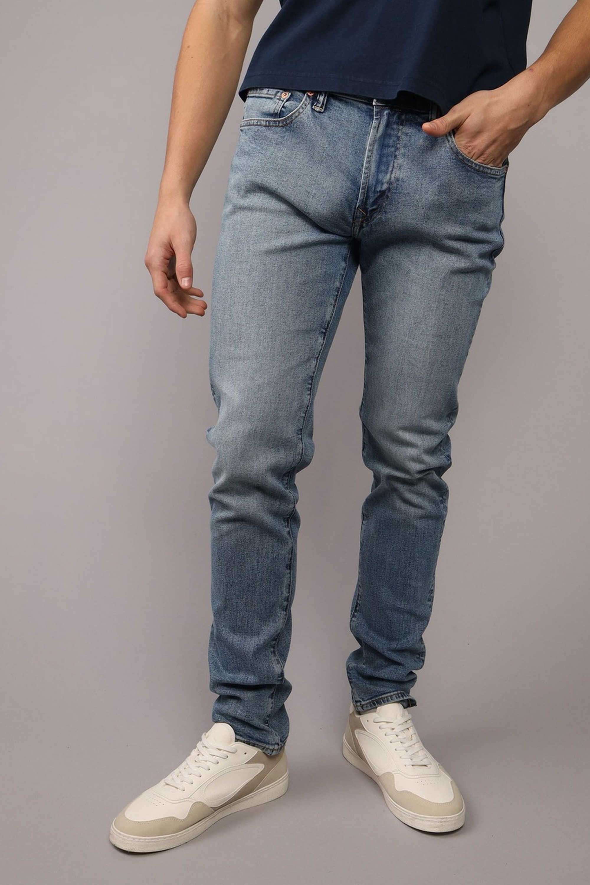 Solid-Blended-Fabric-Slim-Fit-Men-s-Jeans