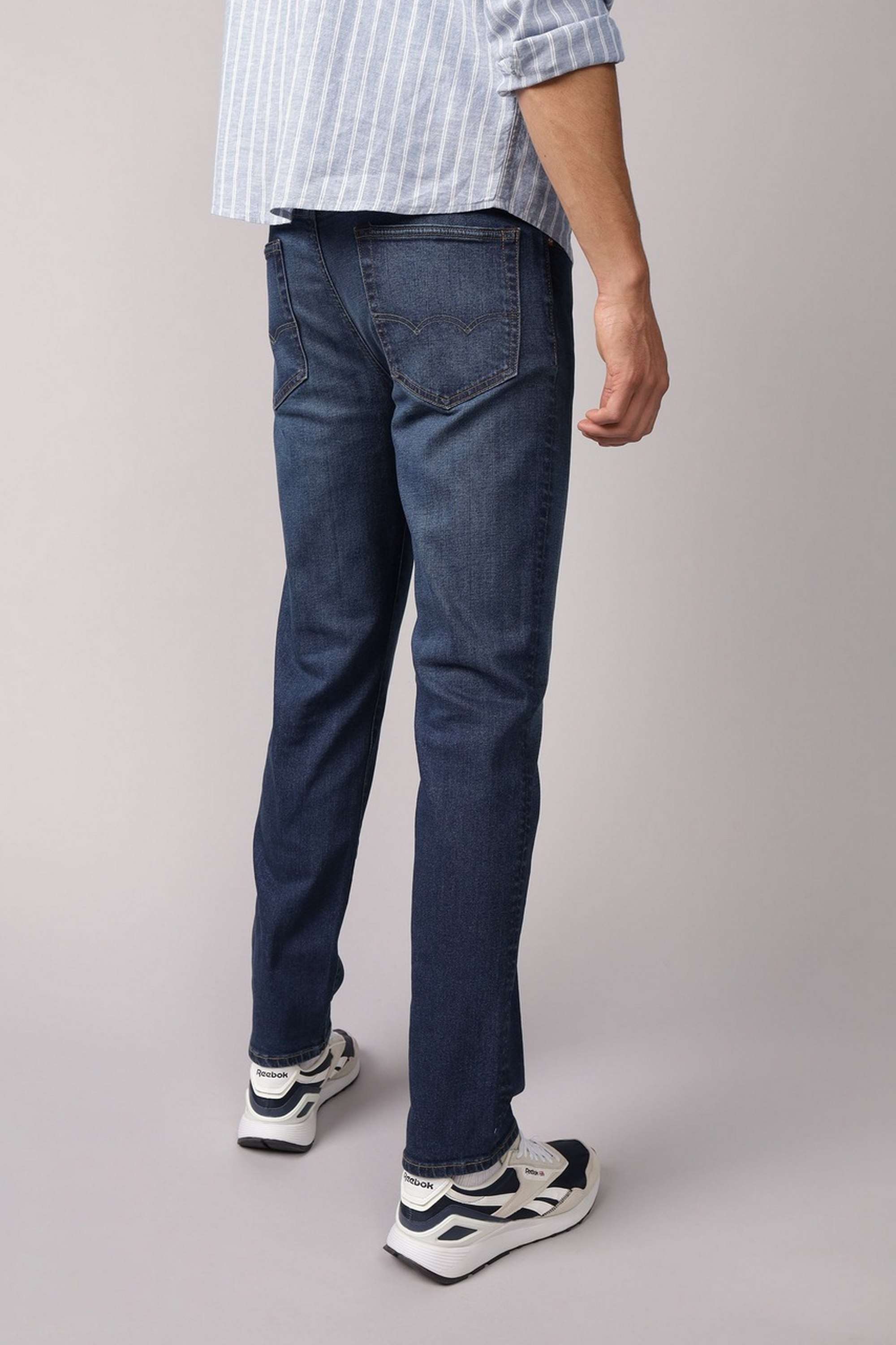 Light-Wash-Cotton-Stretch-Straight-Fit-Men-s-Jeans