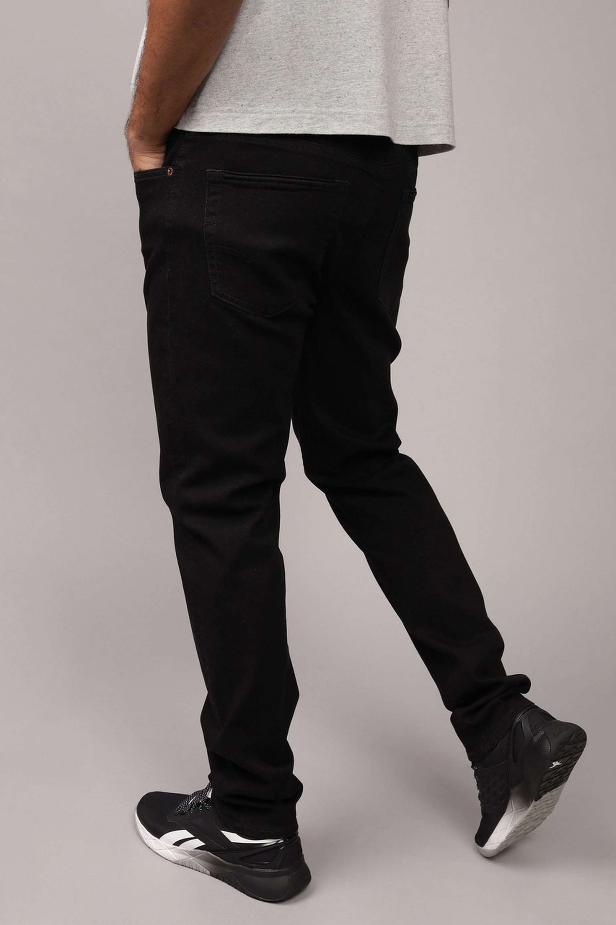 Light-Wash-Cotton-Stretch-Straight-Fit-Men-s-Jeans