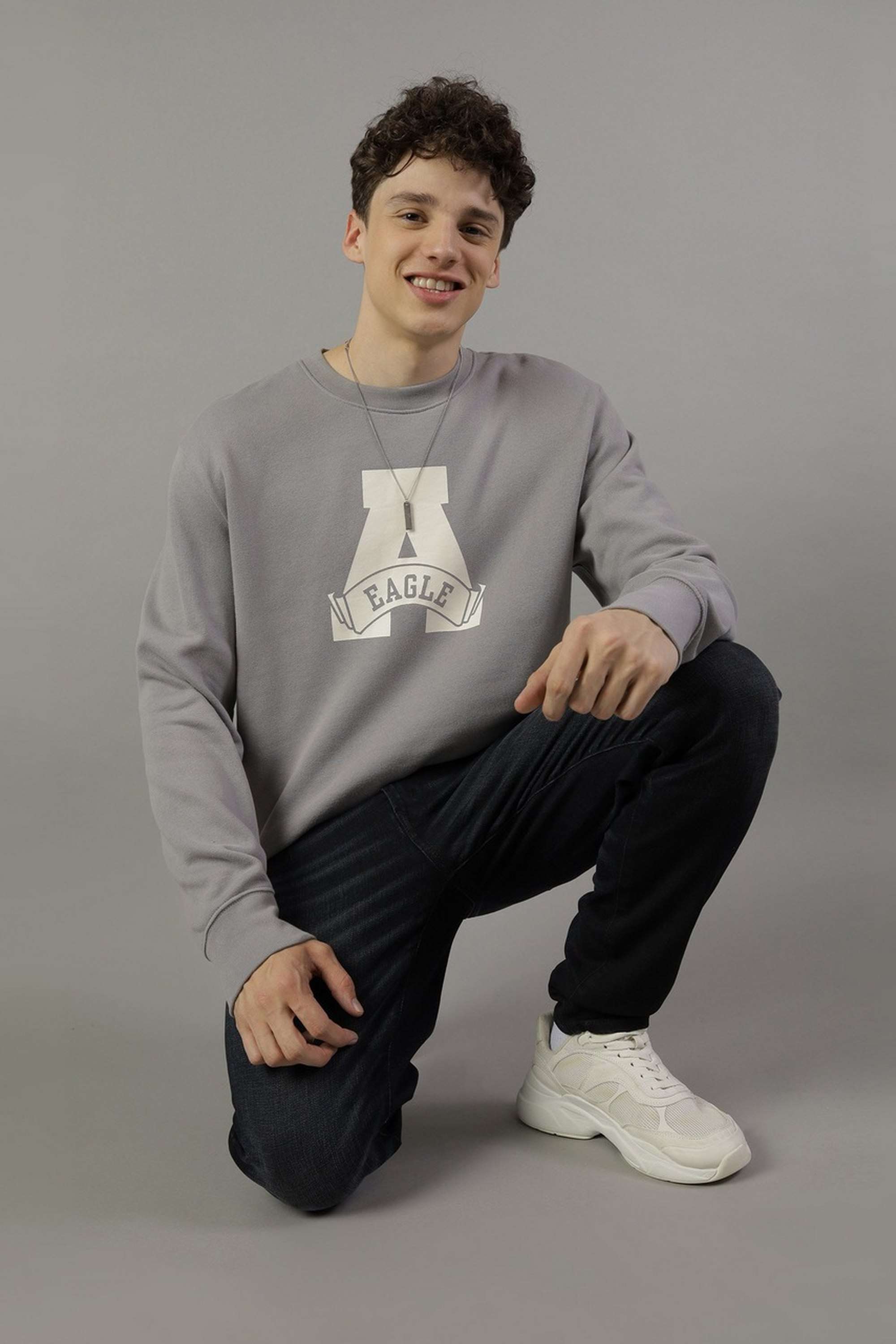 Solid-Blended-Fabric-Regular-Fit-Men-Sweatshirt