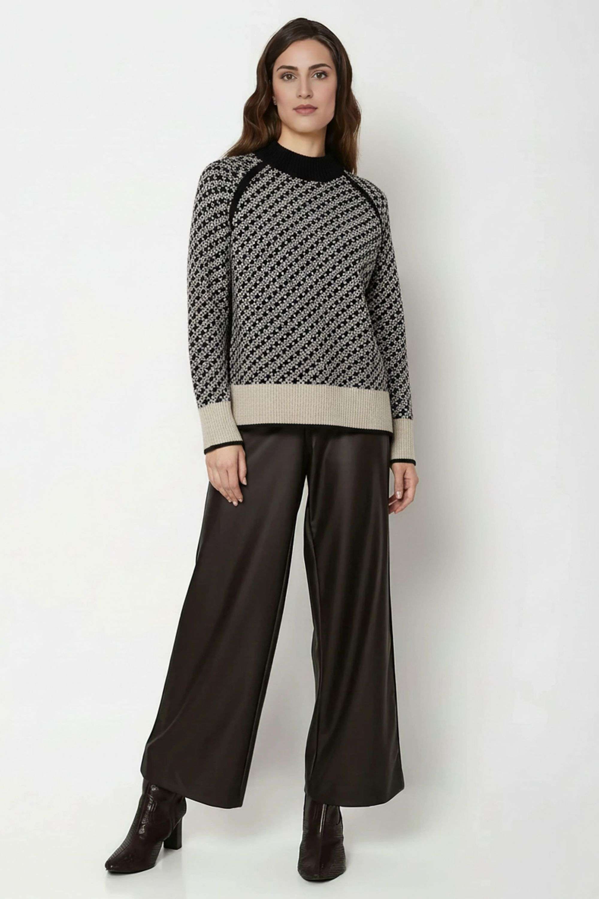 Solid-Blended-Fabric-Regular-Fit-Winter-Wear-Women-Sweater