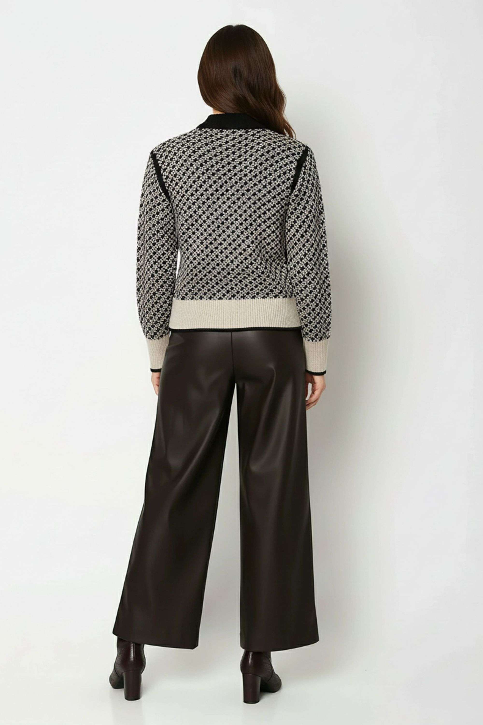 Solid-Blended-Fabric-Regular-Fit-Winter-Wear-Women-Sweater