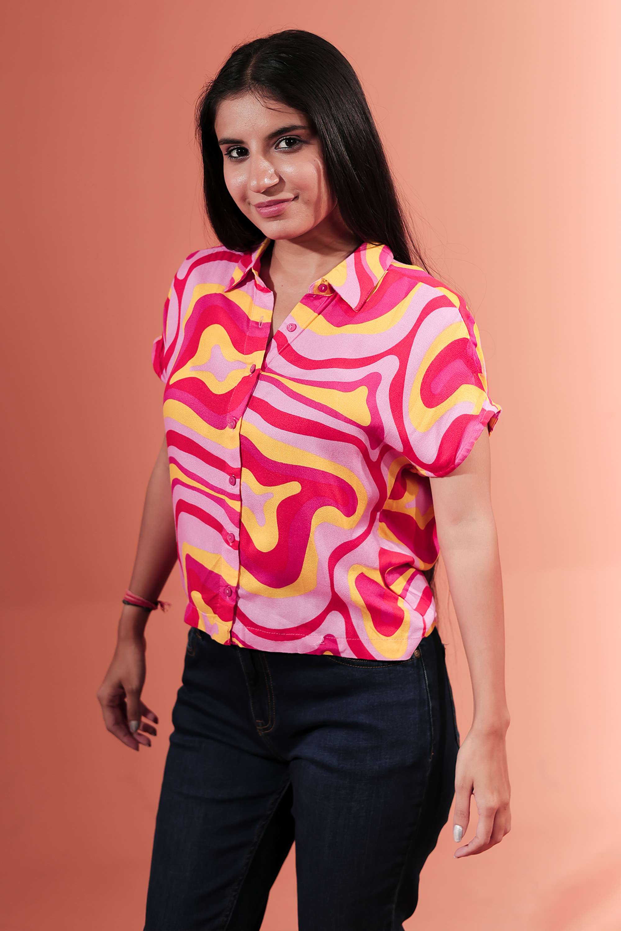 Graphic-Print-Blended-Fabric-Collared-Women-s-Shirt