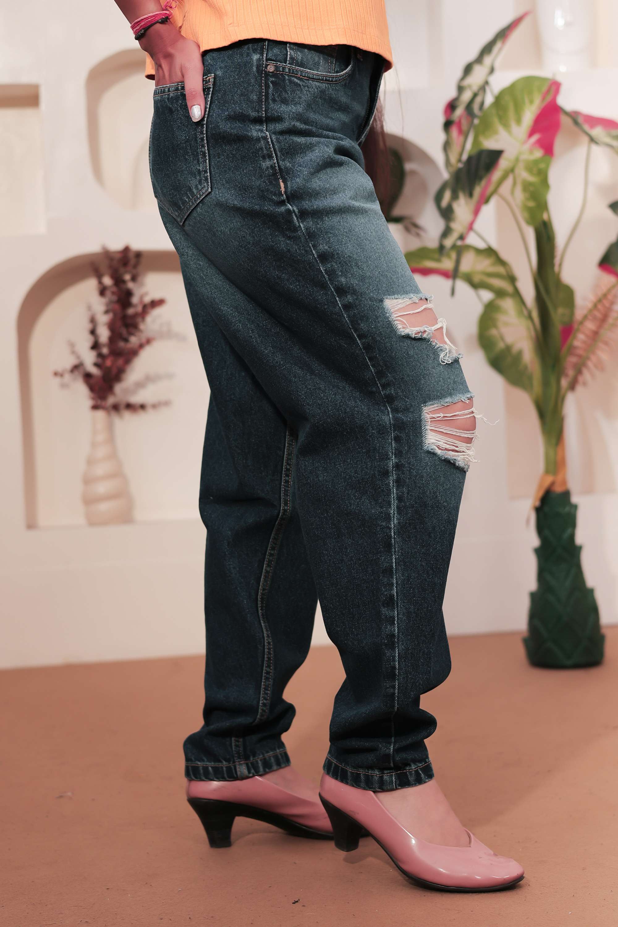 Blended-Fabric-Regular-Fit-Women-Jeans