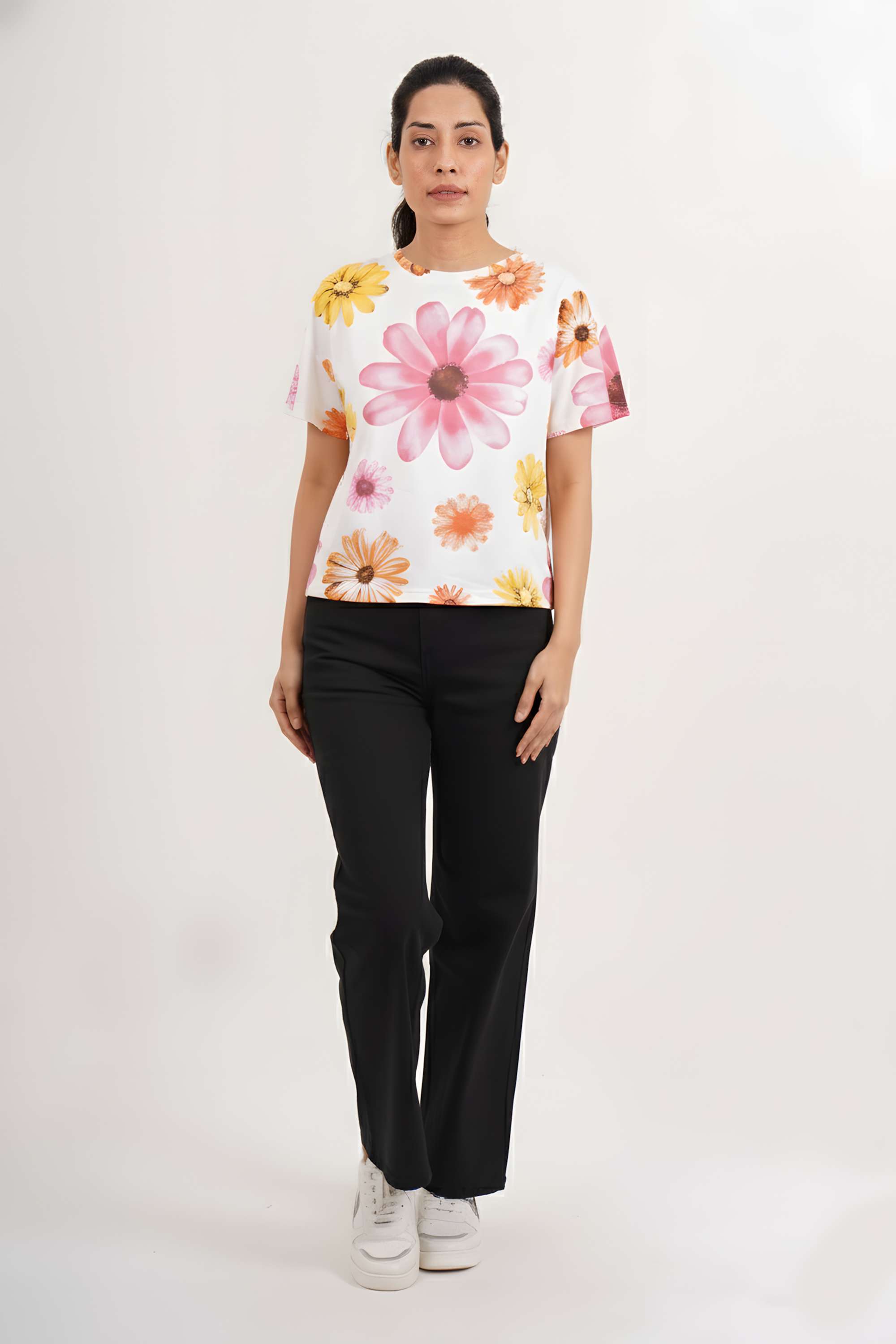 Solid-Blended-Fabric-Regular-Fit-Casual-Wear-Women-T-Shirt