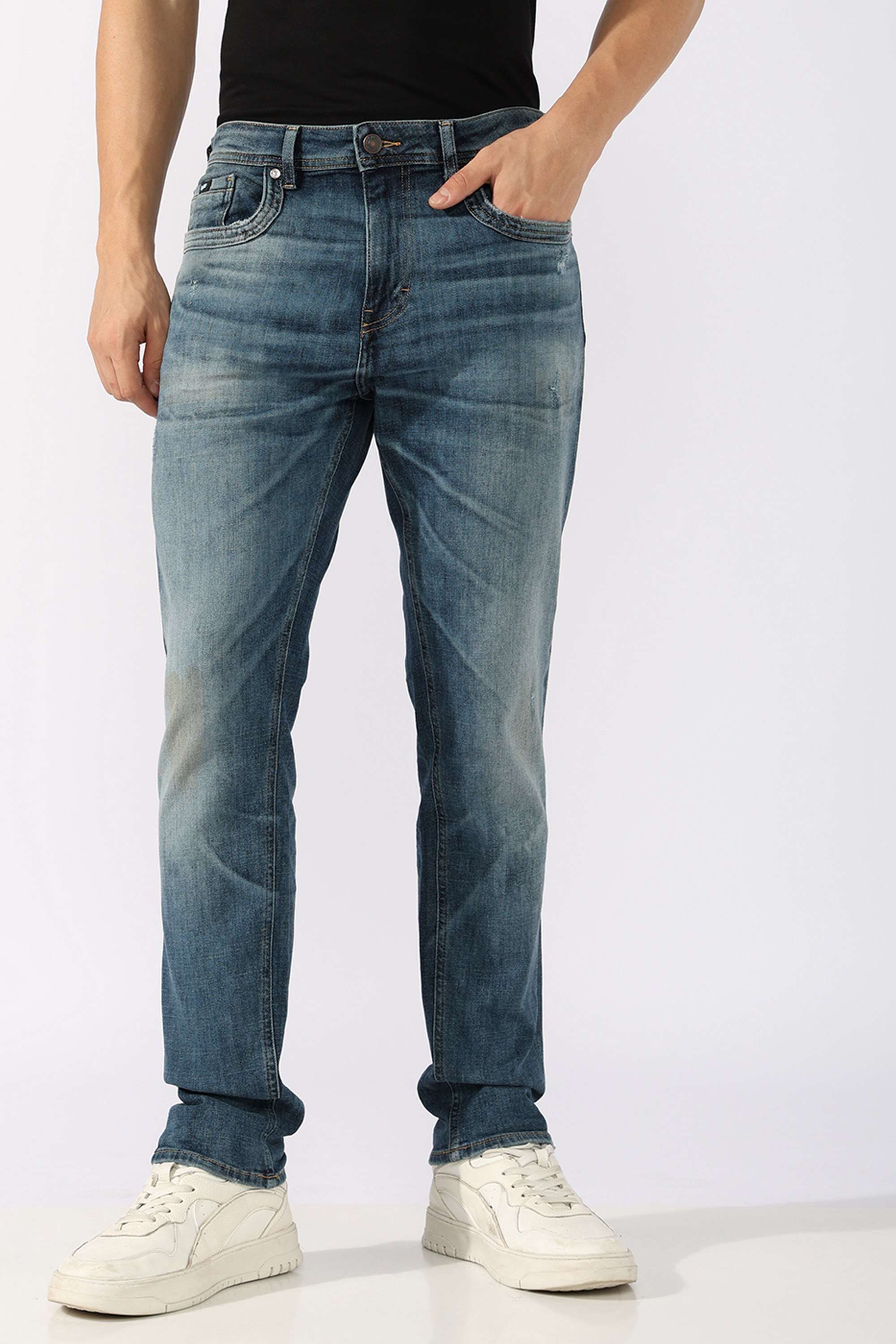 Solid-Blended-Fabric-Tapered-Fit-Men-s-Jeans