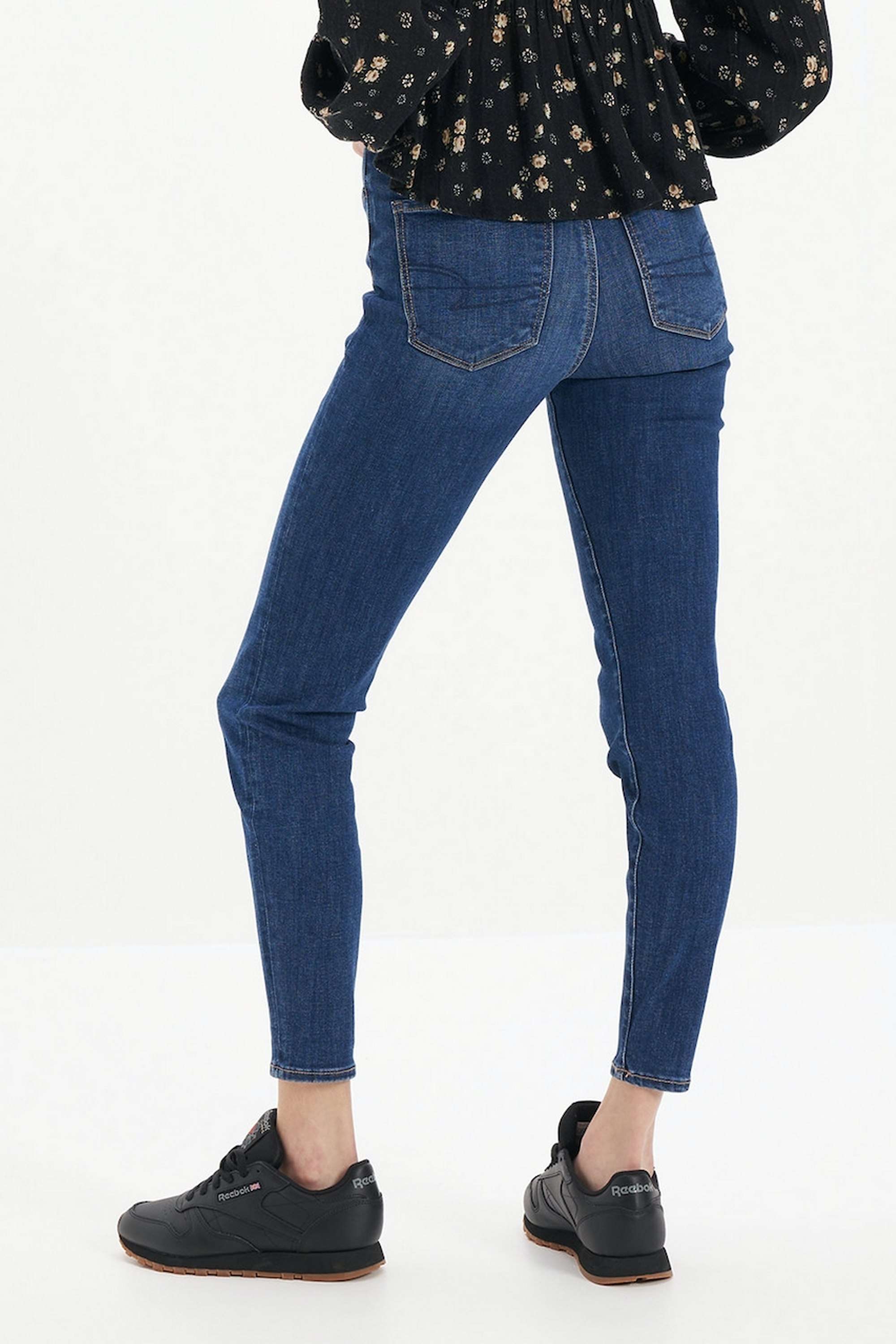 High-Rise-Blended-Fabric-Slim-Fit-Women-s-Jeans