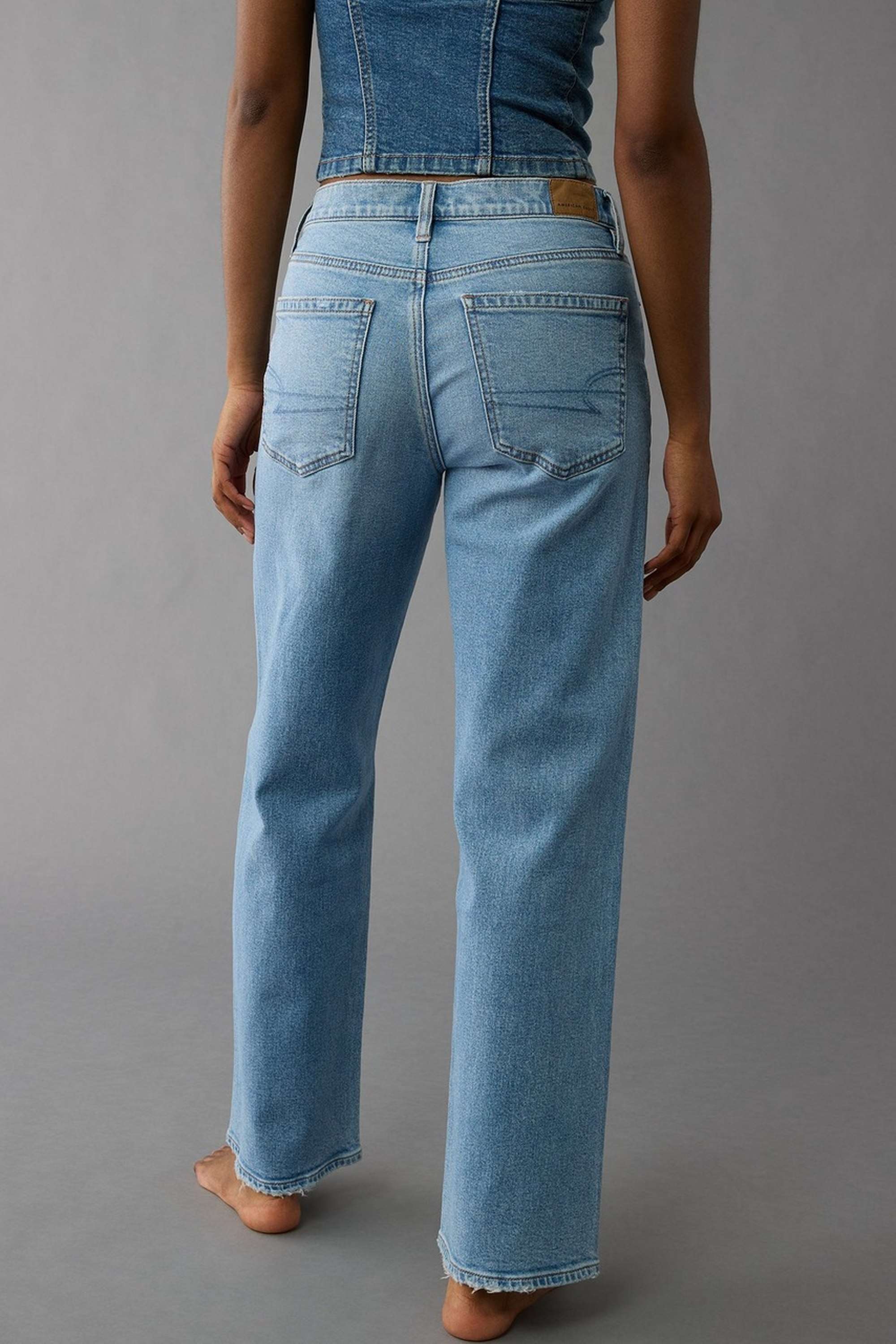 High-Rise-Light-Wash-Blended-Fabric-Straight-Fit-Women-Jeans