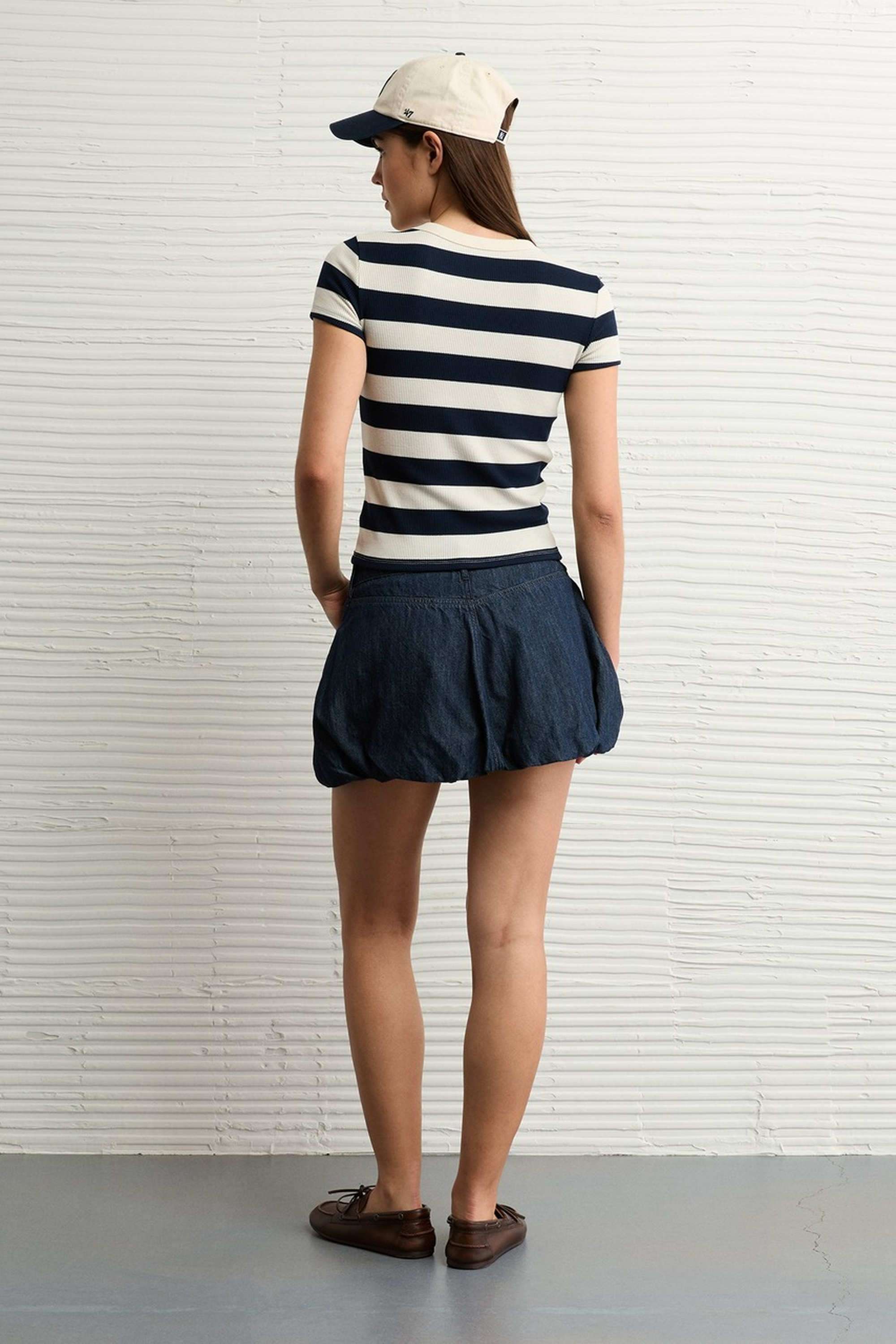 Solid-Blended-Fabric-Round-Neck-Women-s-Tops-&-Tees