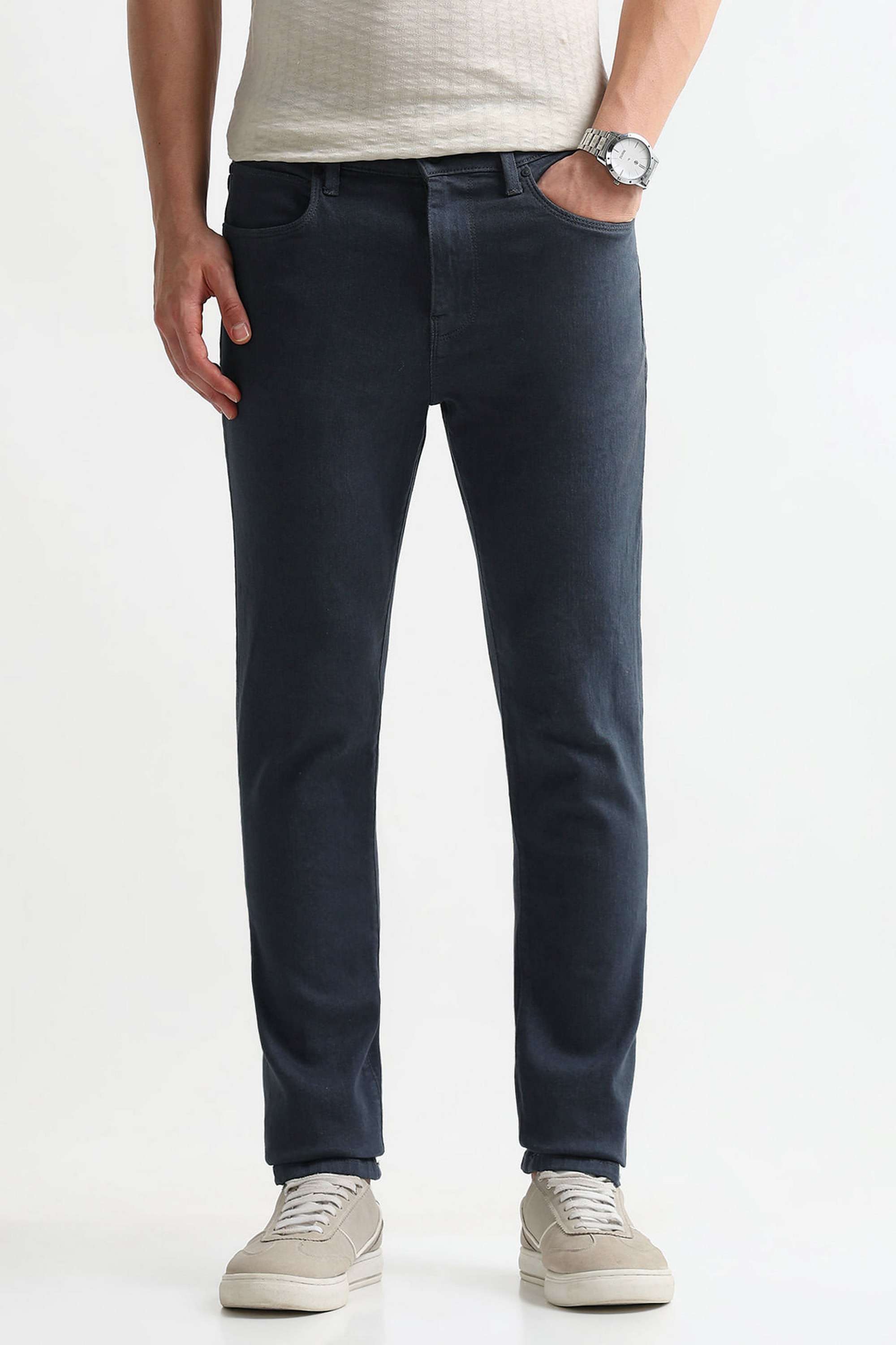 Solid-Cotton-Blend-Slim-Fit-Men-s-Jeans