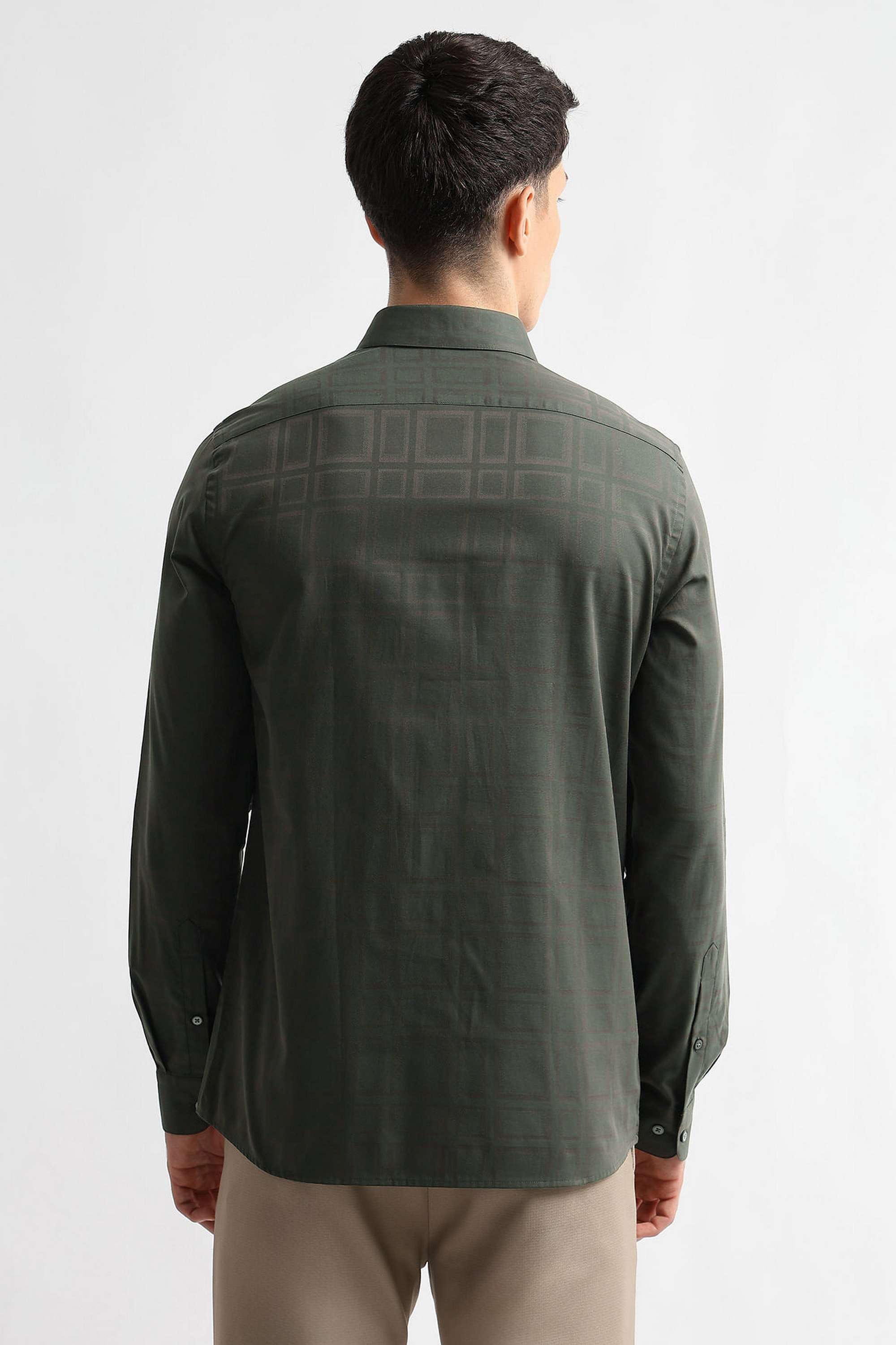 Dobby-Cotton-Blend-Slim-Fit-Men-s-Casual-Wear-Shirt