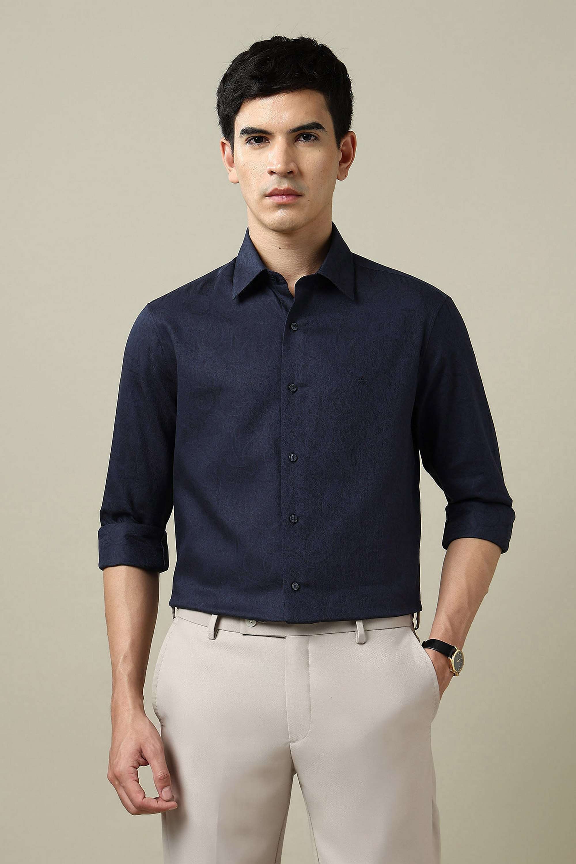 Solid-Cotton-Regular-Fit-Men-s-Casual-Wear-Shirt