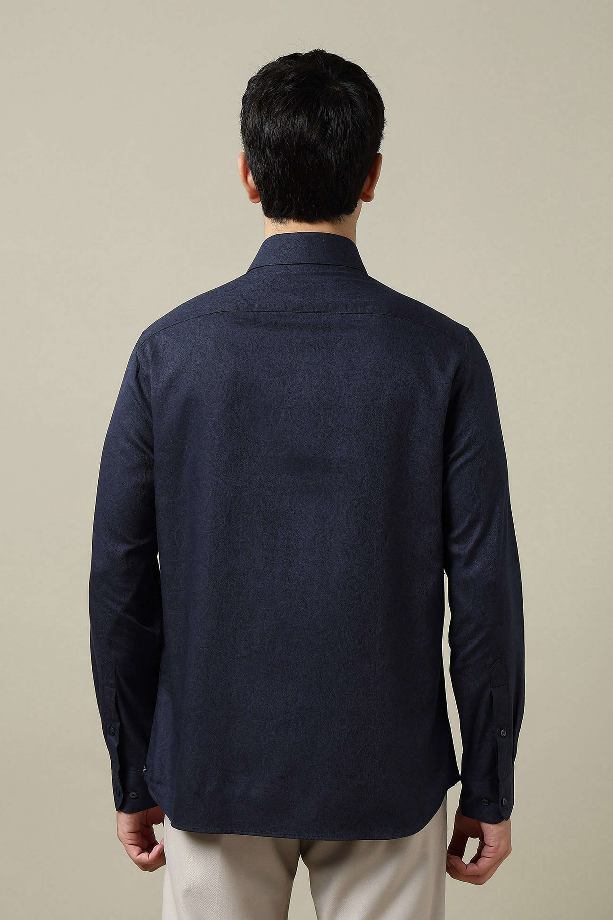 Solid-Cotton-Regular-Fit-Men-s-Casual-Wear-Shirt