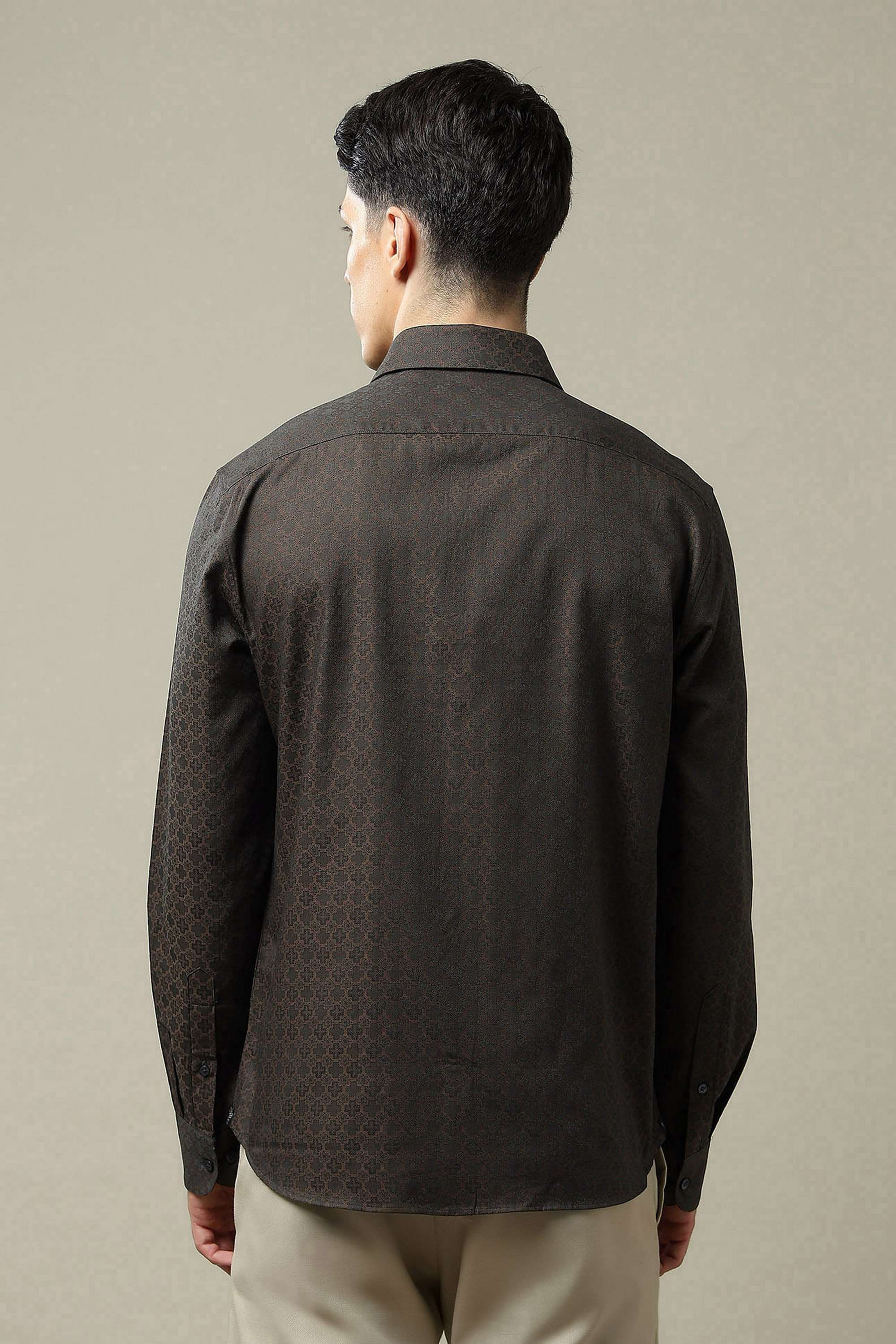 Geometric-Print-Cotton-Regular-Fit-Men-s-Casual-Wear-Shirt