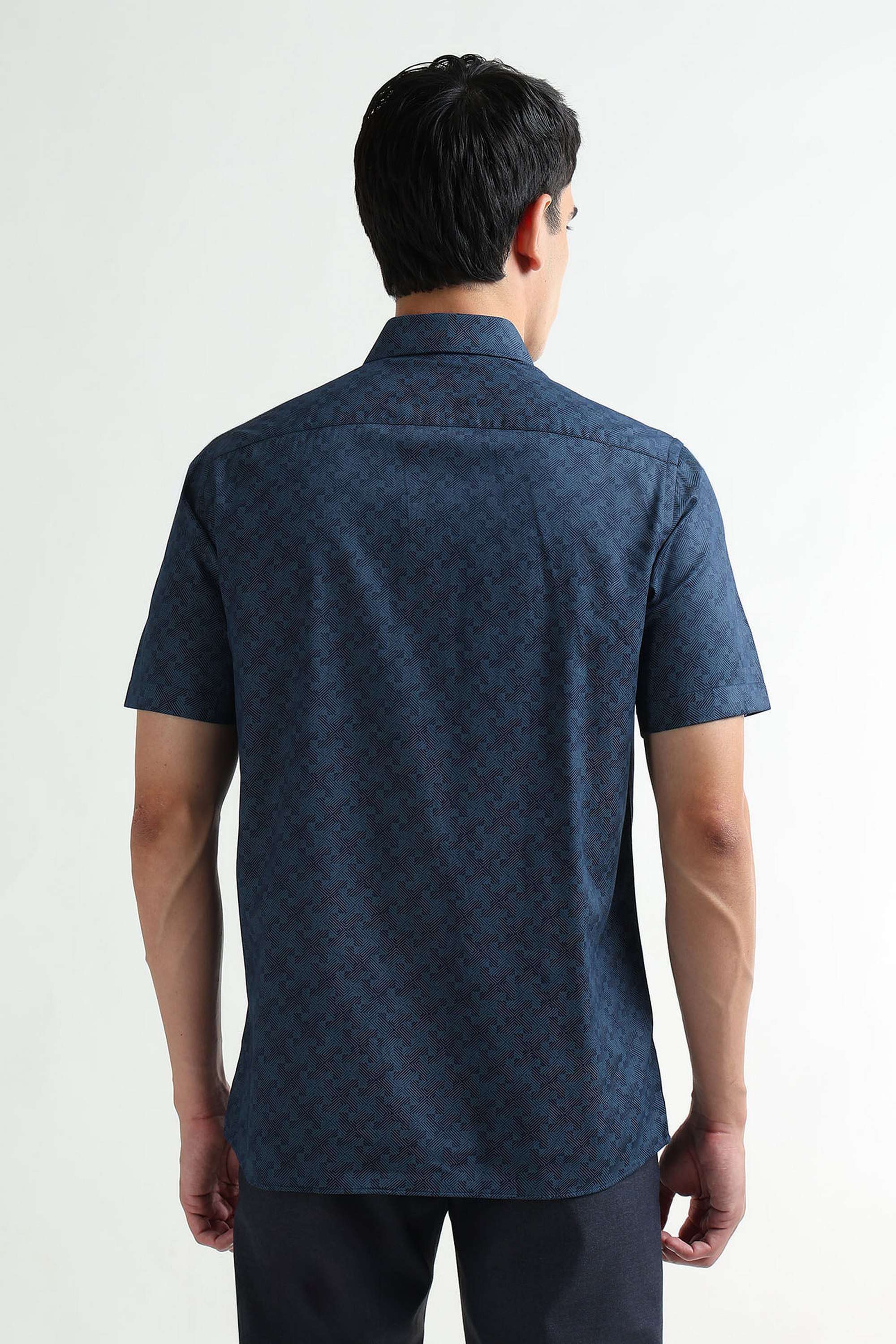 Solid-Cotton-Regular-Fit-Men-s-Casual-Wear-Shirt