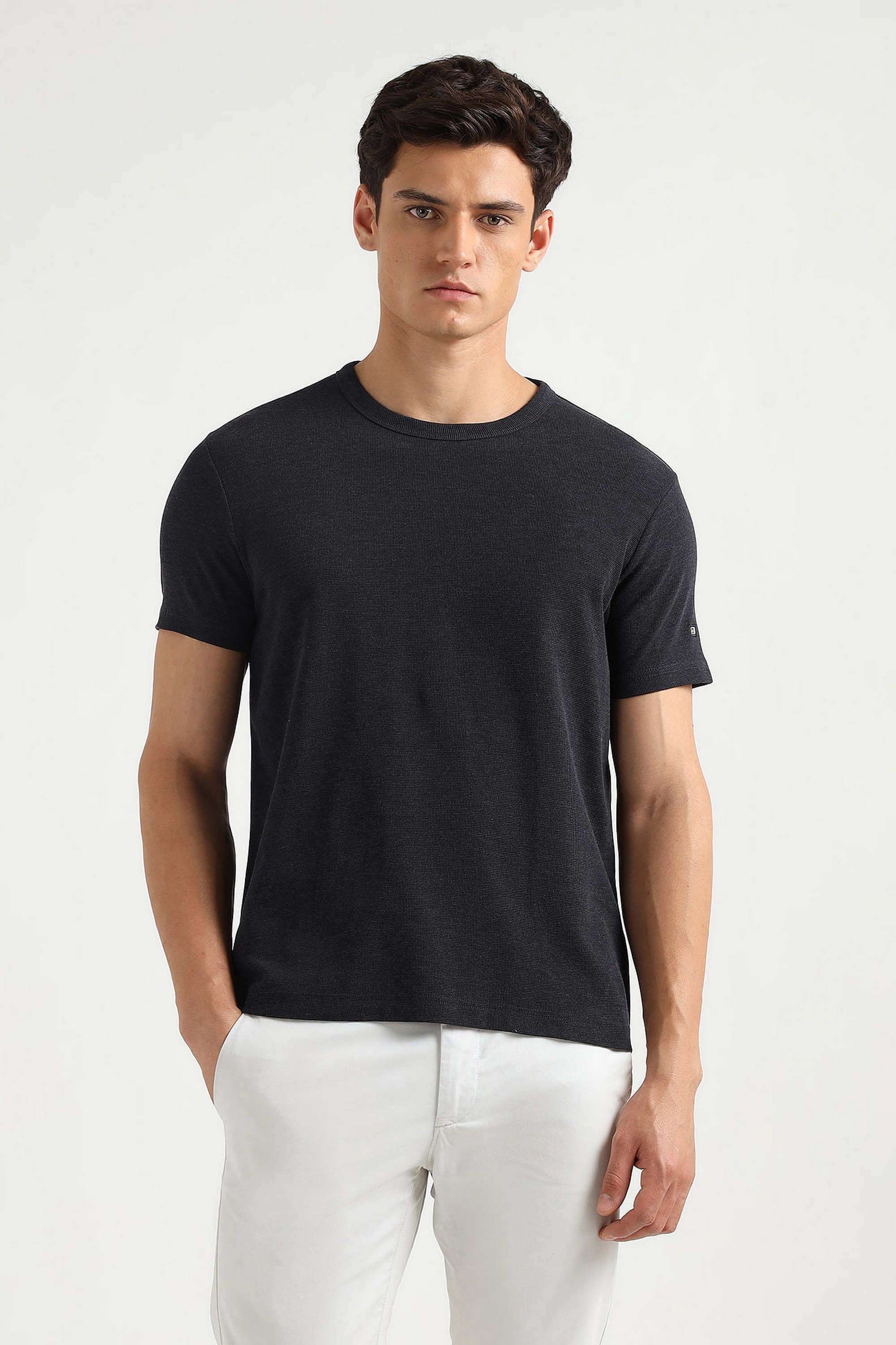 Solid-Cotton-Blend-Regular-Fit-Men-Casual-Wear-T-Shirt