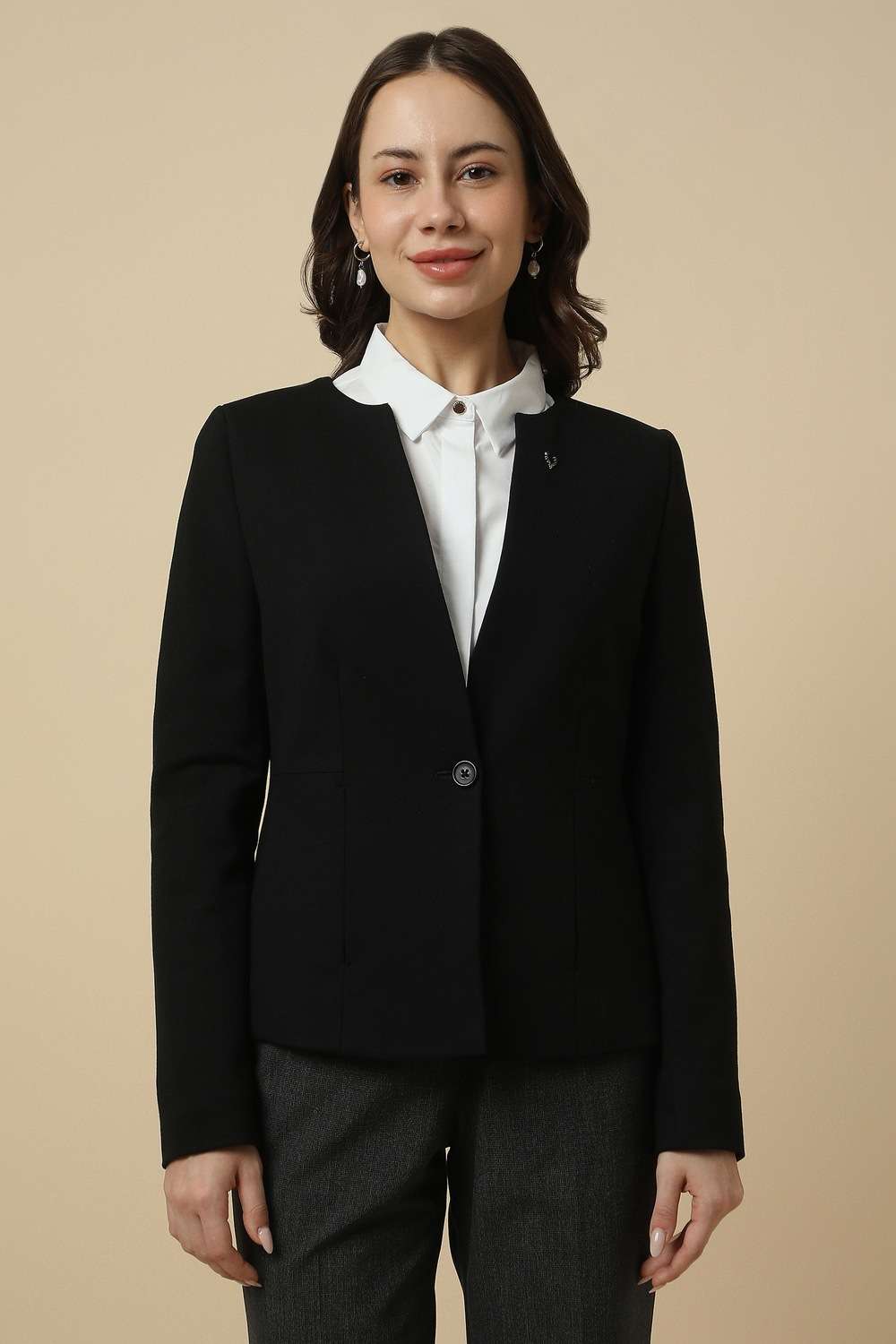 Solid-Blended-Fabric-Regular-Fit-Women-s-Blazer