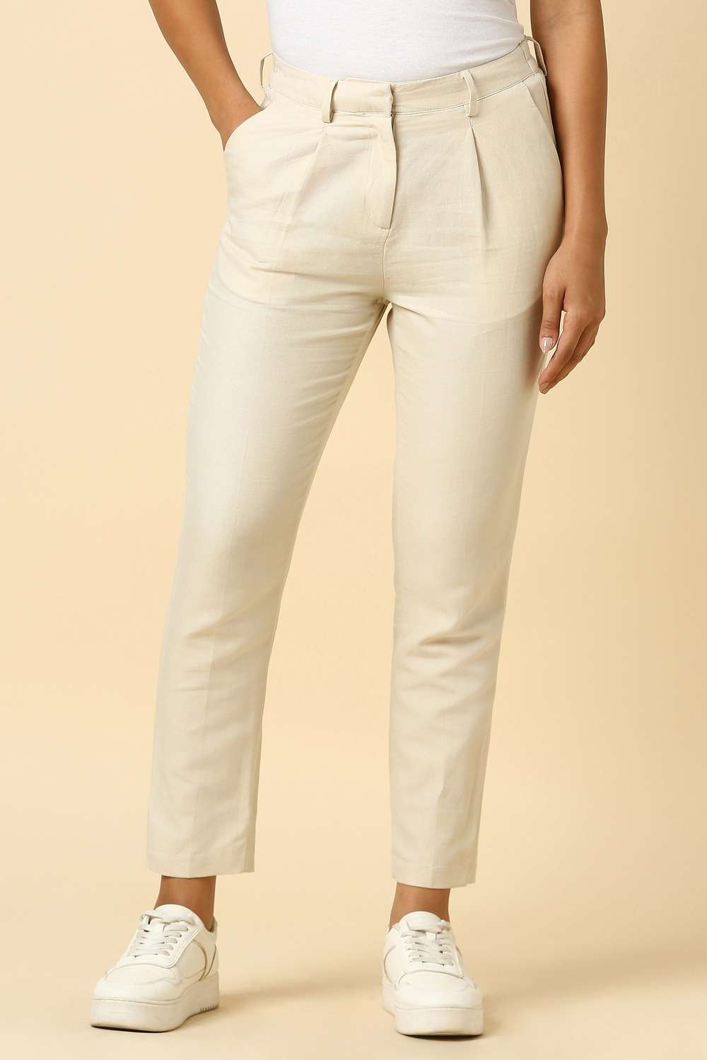 Solid-Blended-Fabric-Regular-Fit-Women-s-Trousers