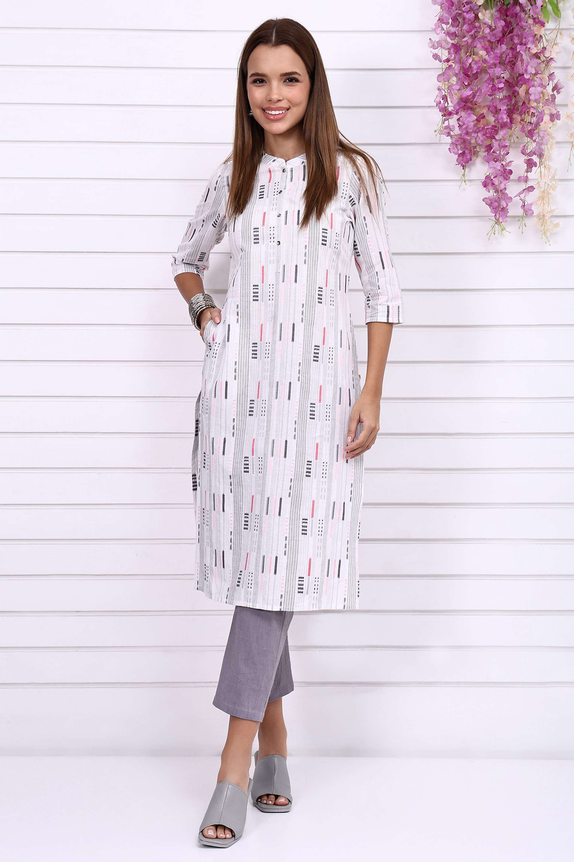 Geometric-Print-Cotton-Blend-Collared-Women-Fusion-Wear-Kurta