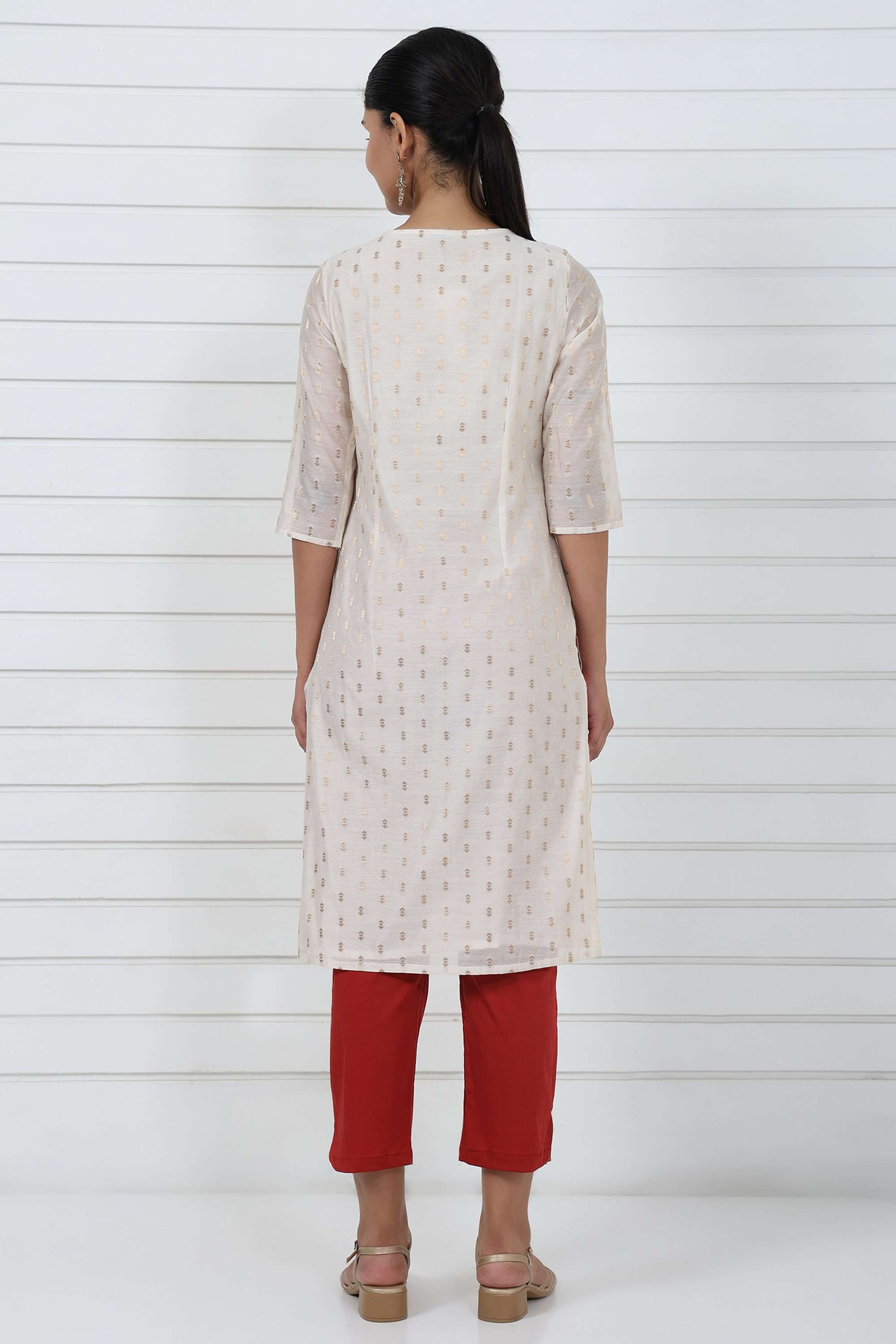 Textured-Polyester-Round-Neck-Women-Fusion-Wear-Kurta