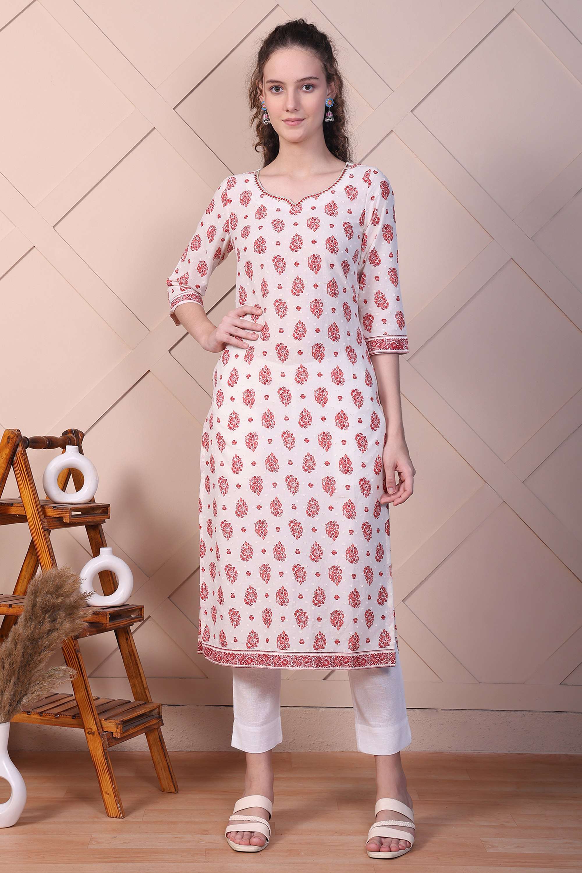 Traditional-Cotton-Blend-Round-Neck-Women-Fusion-Wear-Kurta