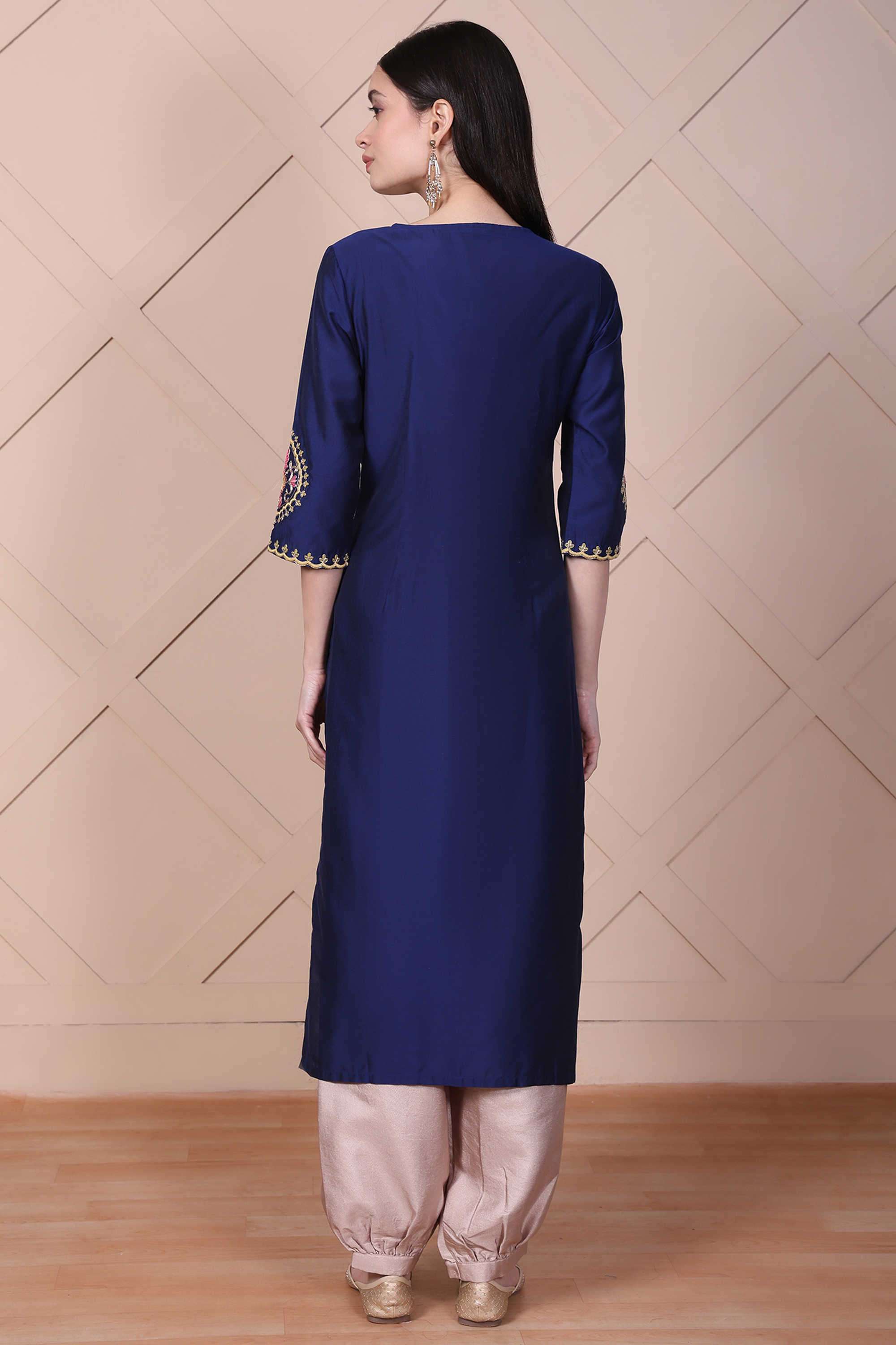 Embroidered-Blended-Fabric-Women-Festive-Wear-Kurta