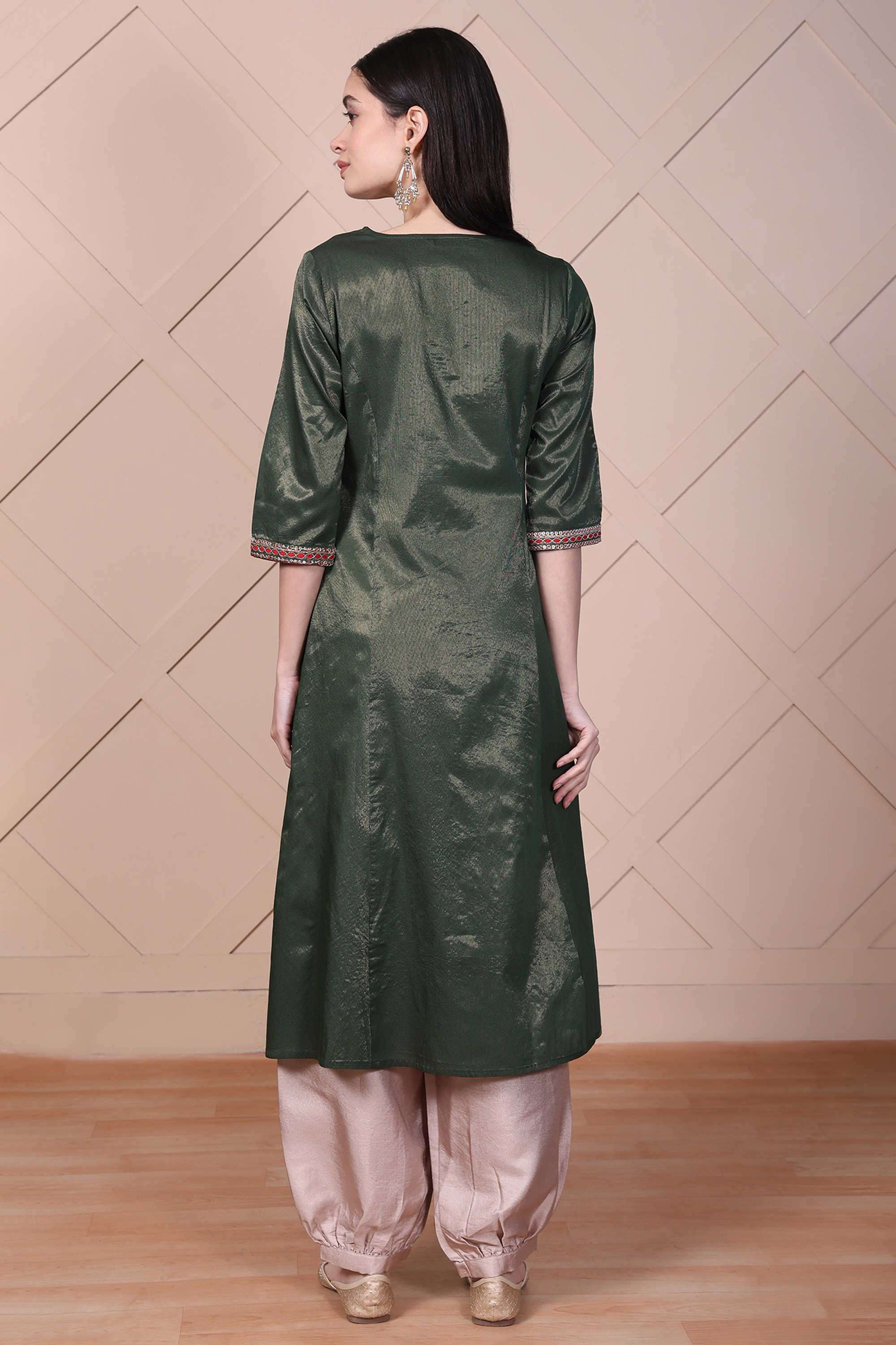 Embroidered-Blended-Fabric-Women-Festive-Wear-Kurta
