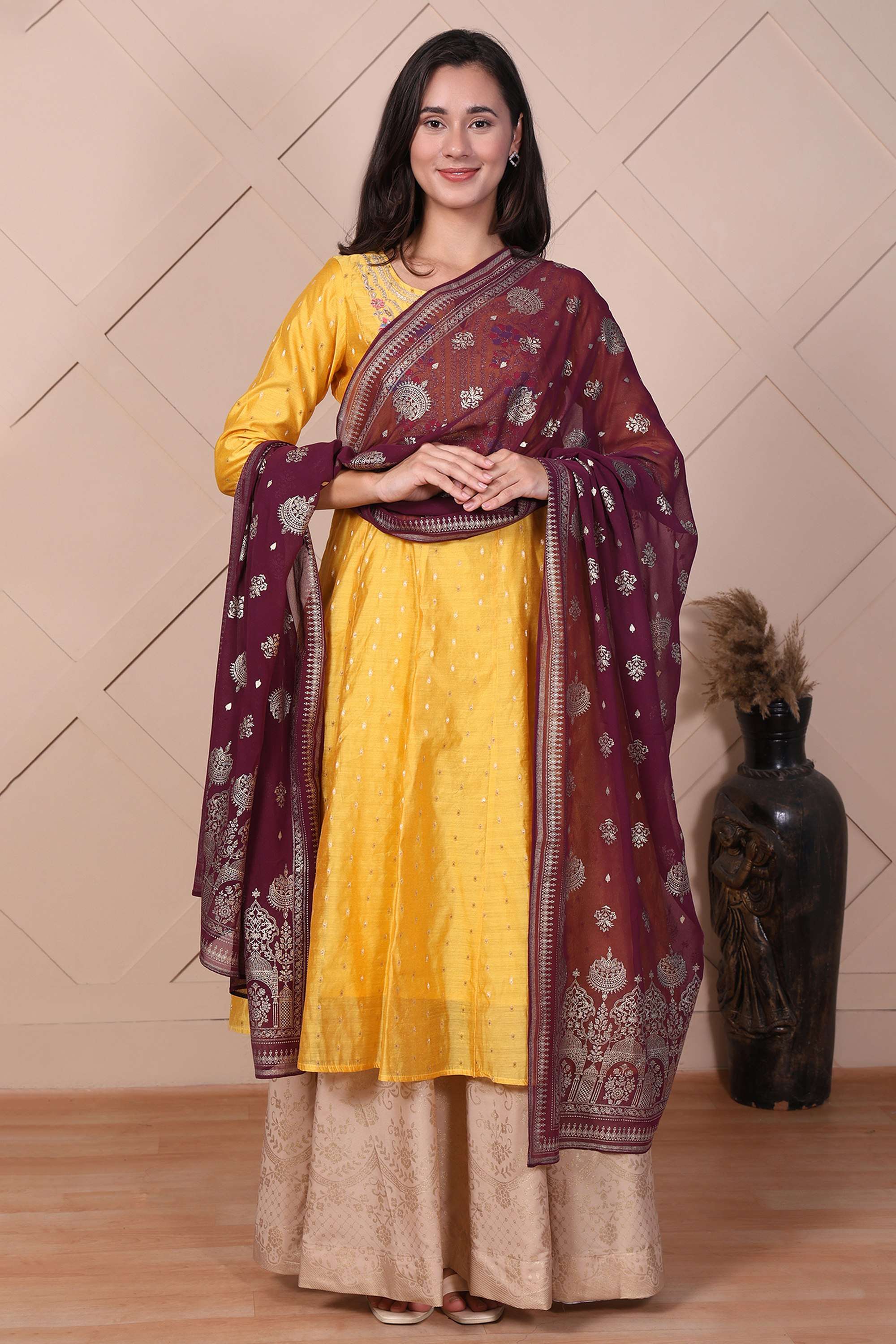 Textured-Polyester-Woven-Women-s-Dupatta