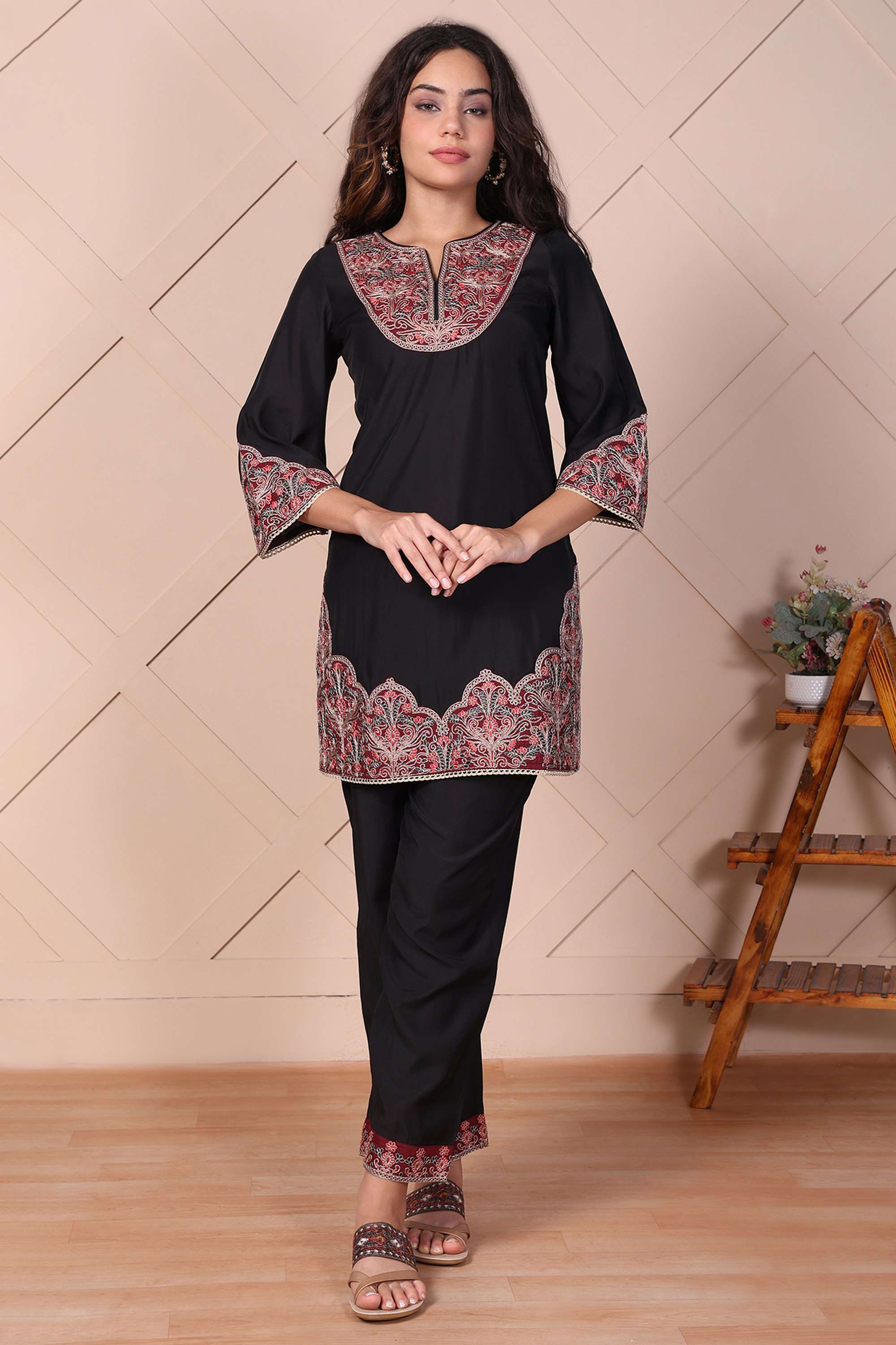 Embroidered-Viscose-Women-s-Festive-Wear-Kurta-Set