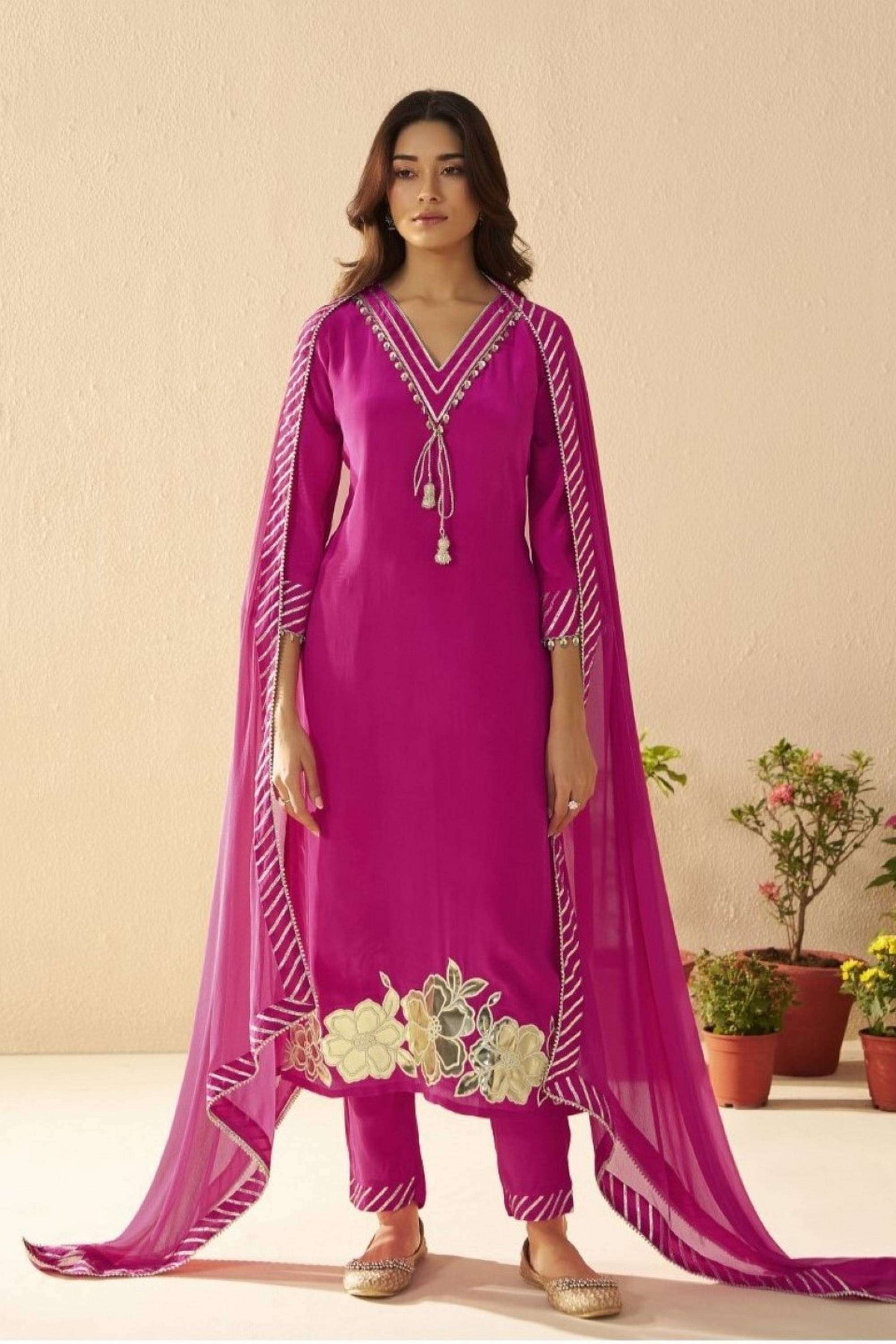 Embellished-Organza-Women-s-Festive-Wear-Kurta-Set
