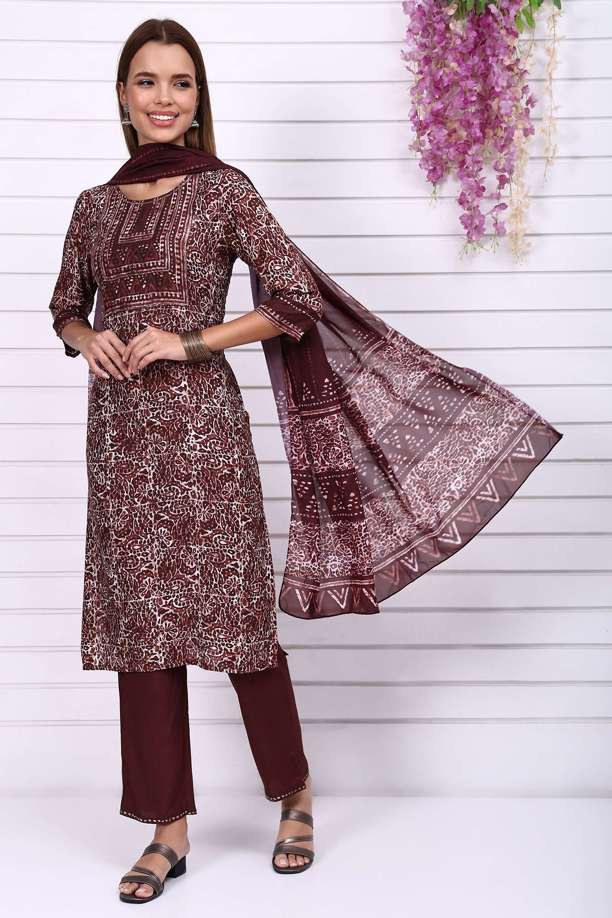 Geometric-Print-Round-Neck-Modal-Women-Kurta-with-Pant-and-Dupatta
