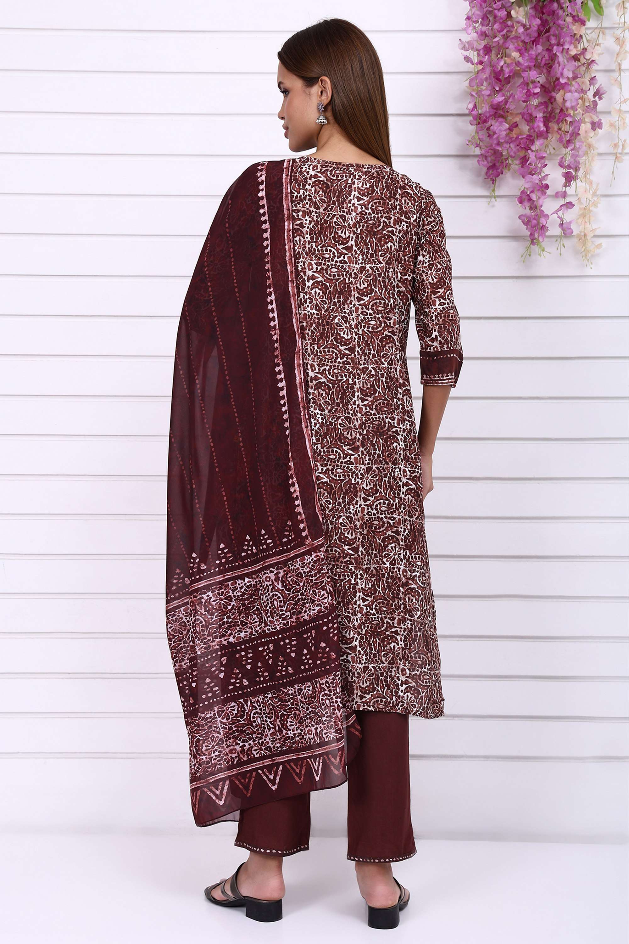 Geometric-Print-Round-Neck-Modal-Women-Kurta-with-Pant-and-Dupatta