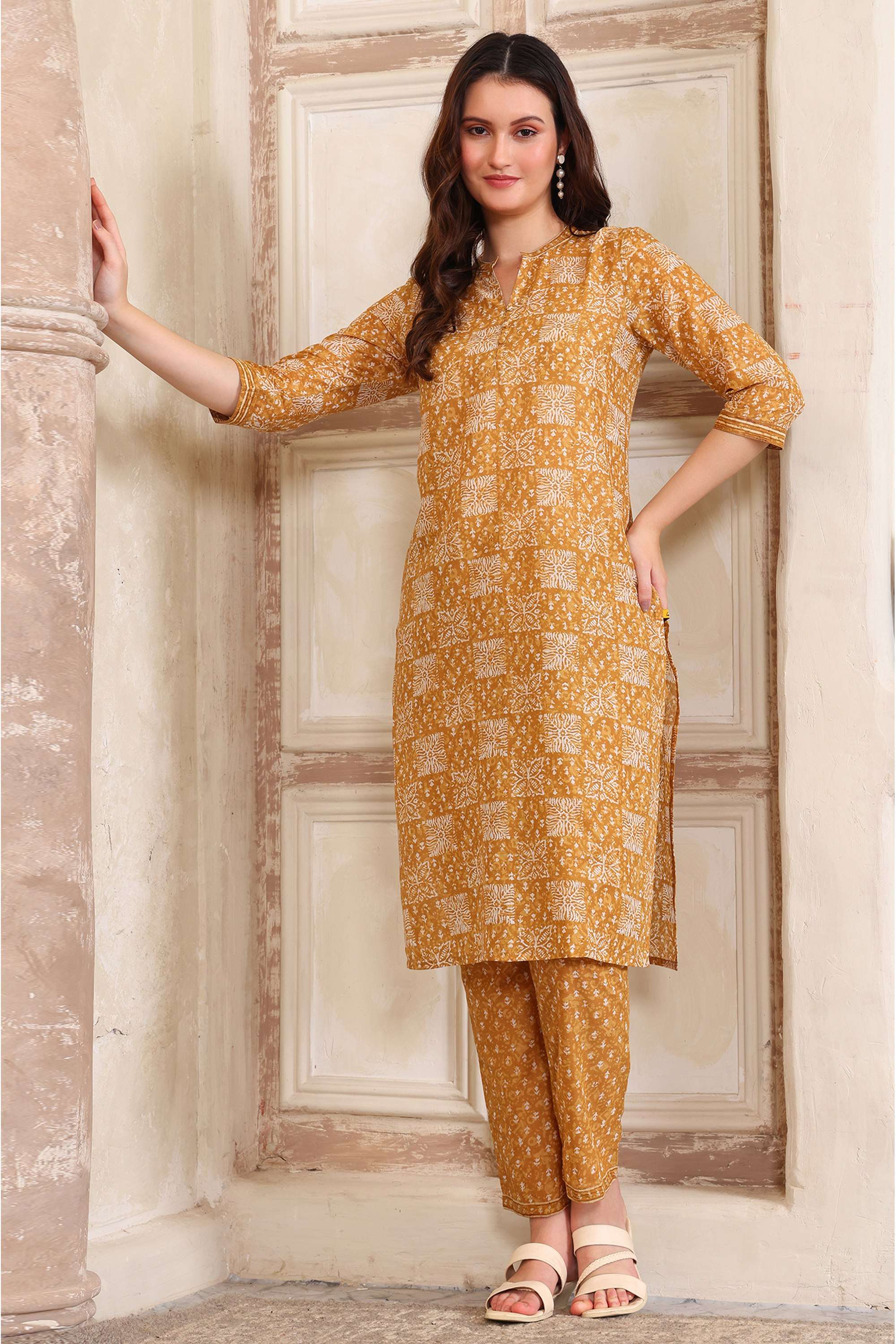 Printed-Modal-Round-Neck-Women-s-Fusion-Wear-Kurta-Set