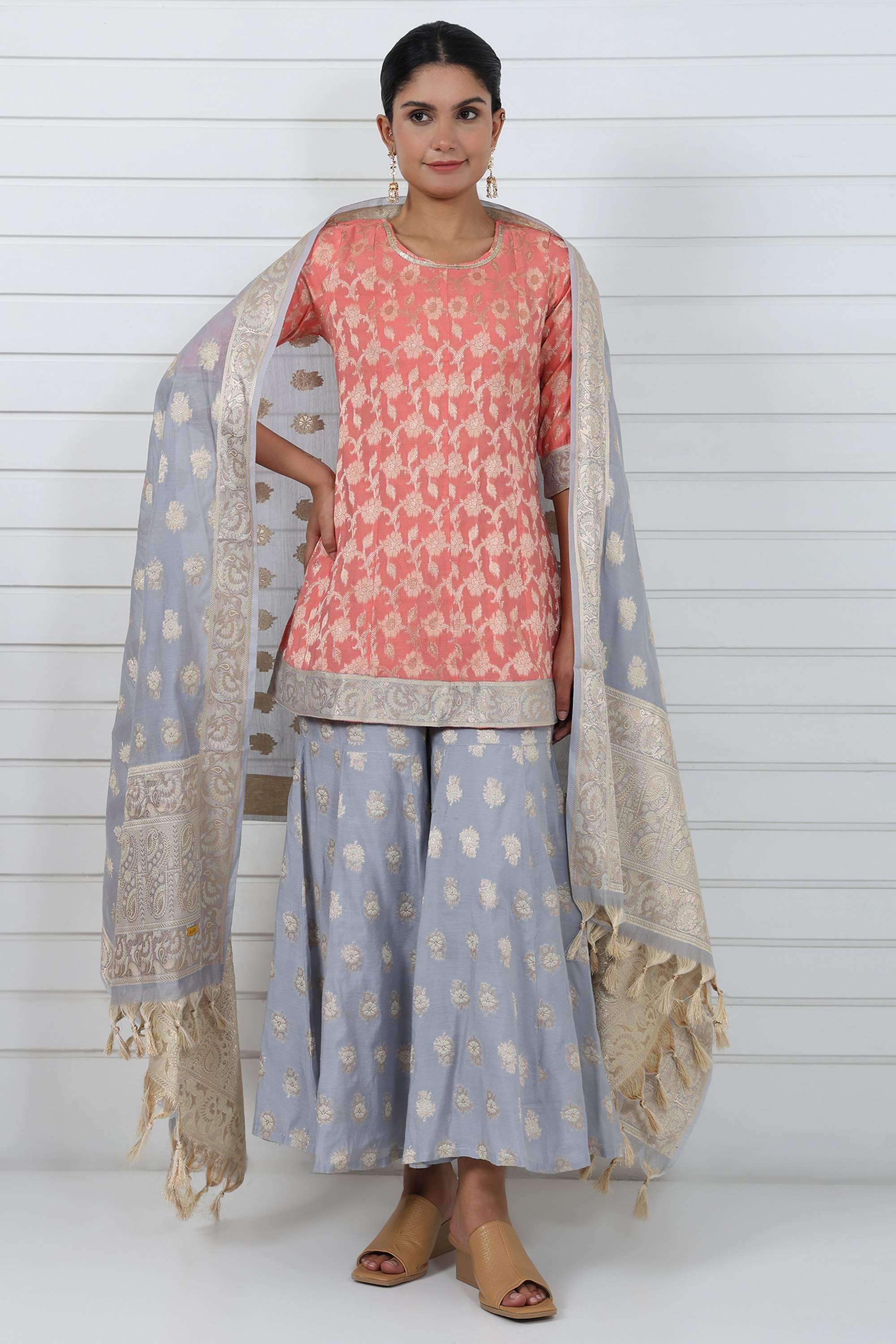 Abstract-Polyester-Scoop-Neck-Women-s-Fusion-Wear-Kurta-set