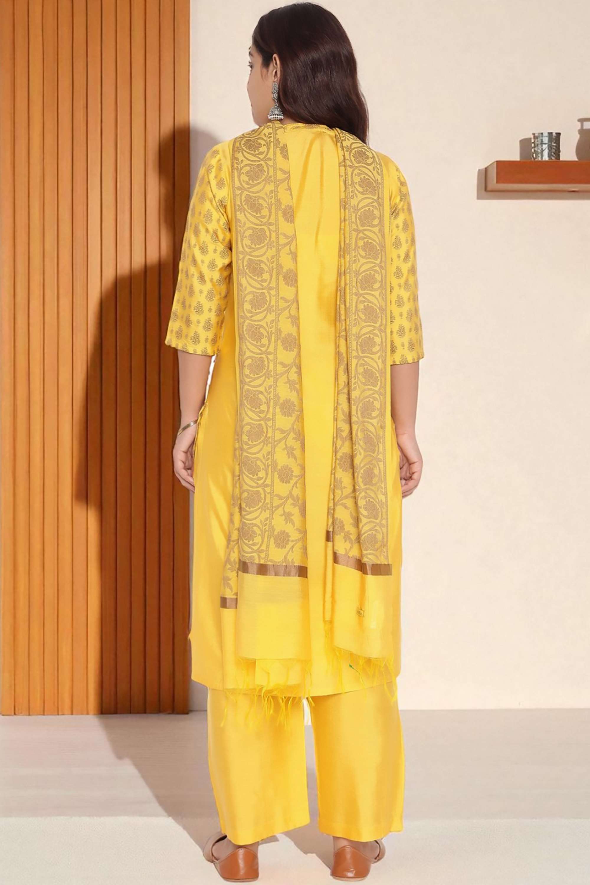 Abstract-Viscose-Round-Neck-Women-s-Ethnic-Kurta-set