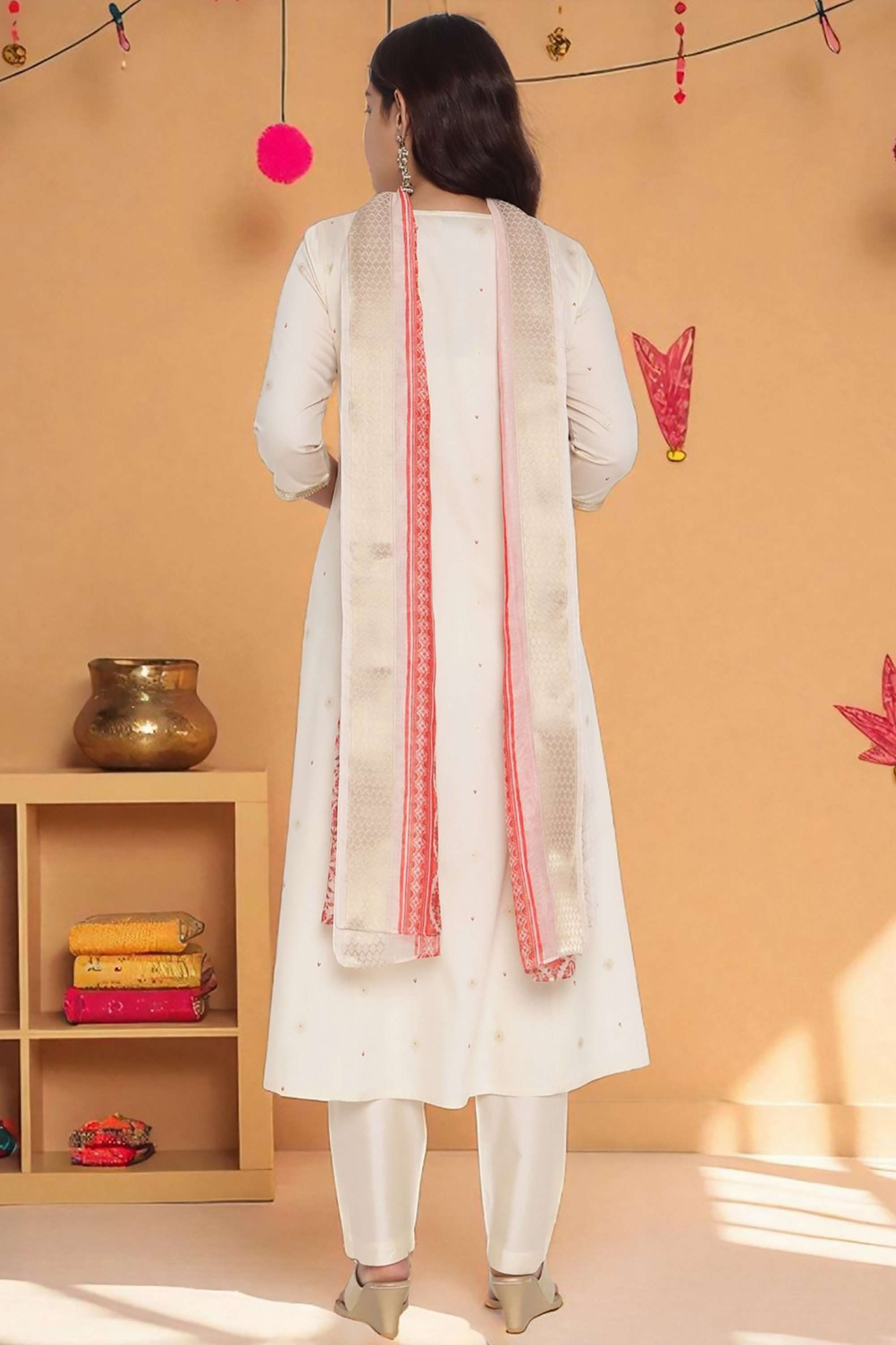 Textured-Viscose-Women-s-Fusion-Wear-Kurta-Set
