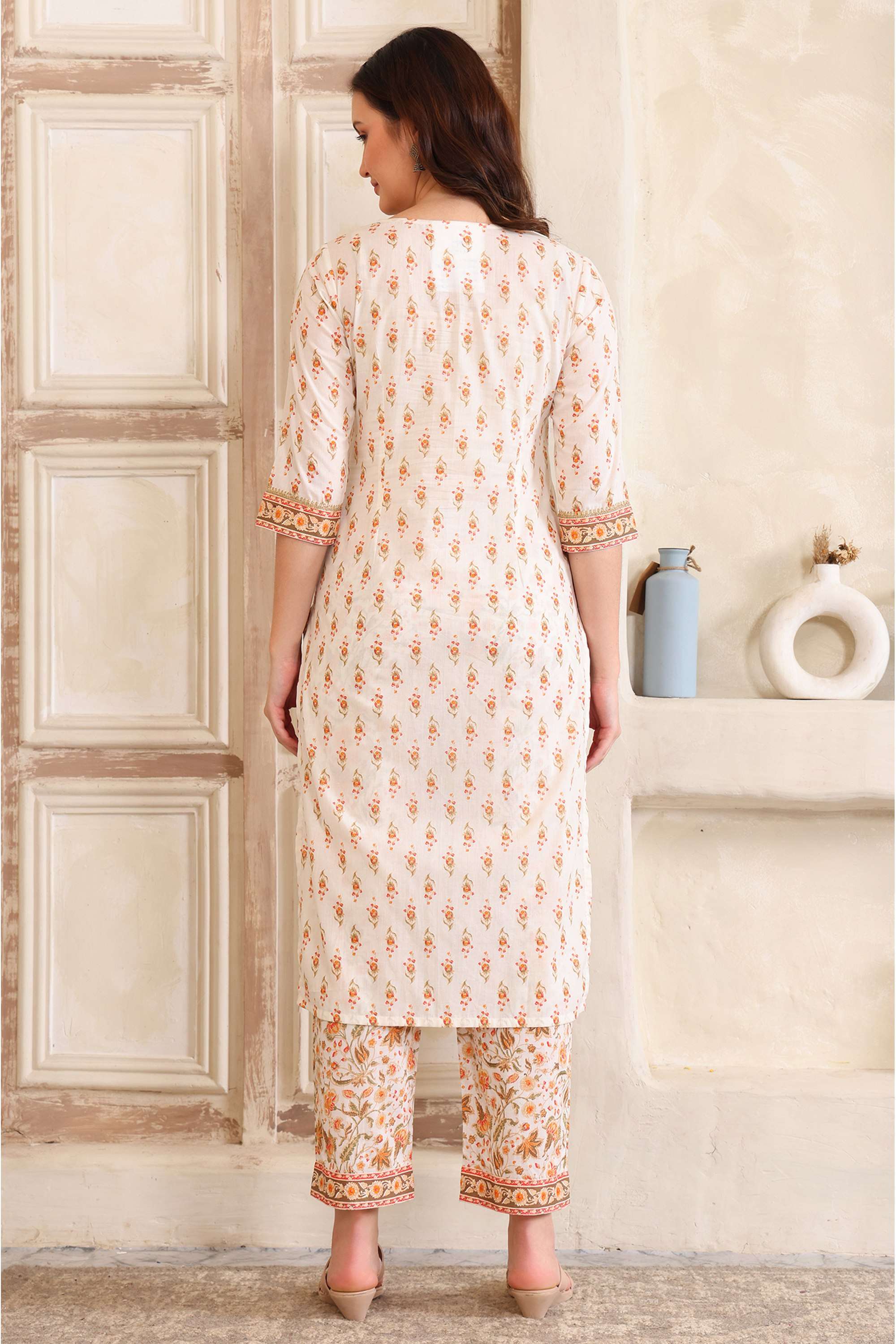 Floral-Cotton-Round-Neck-Women-s-Ethnic-Kurta-Set