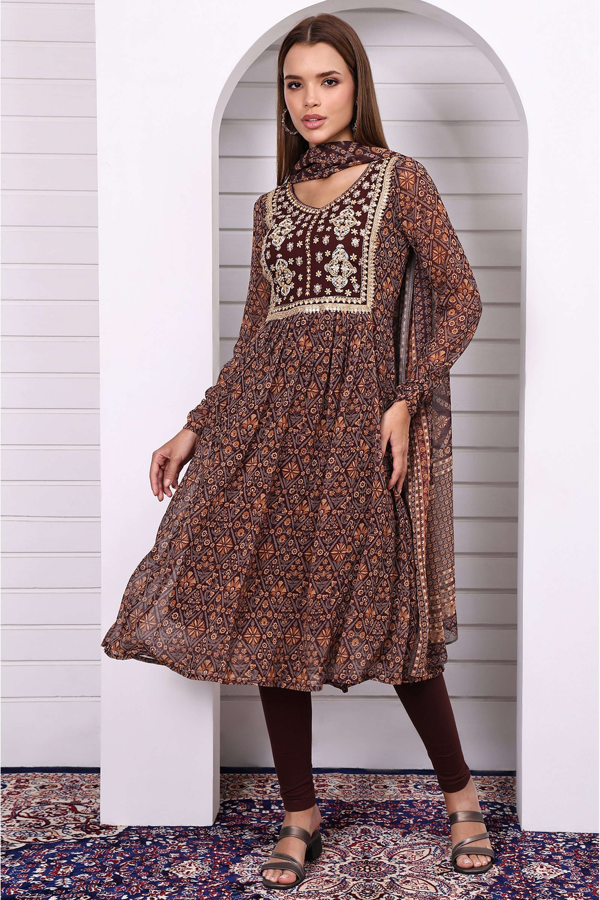 Geometric-Print-Polyester-V-Neck-Women-s-Fusion-Wear-Kurta-Set