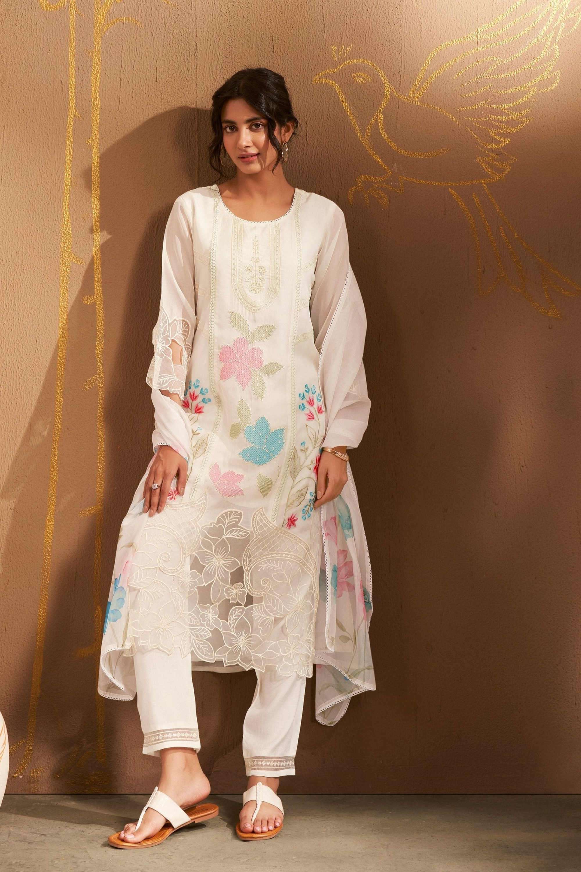 Solid-Viscose-Women-s-Ethnic-Kurta-Set