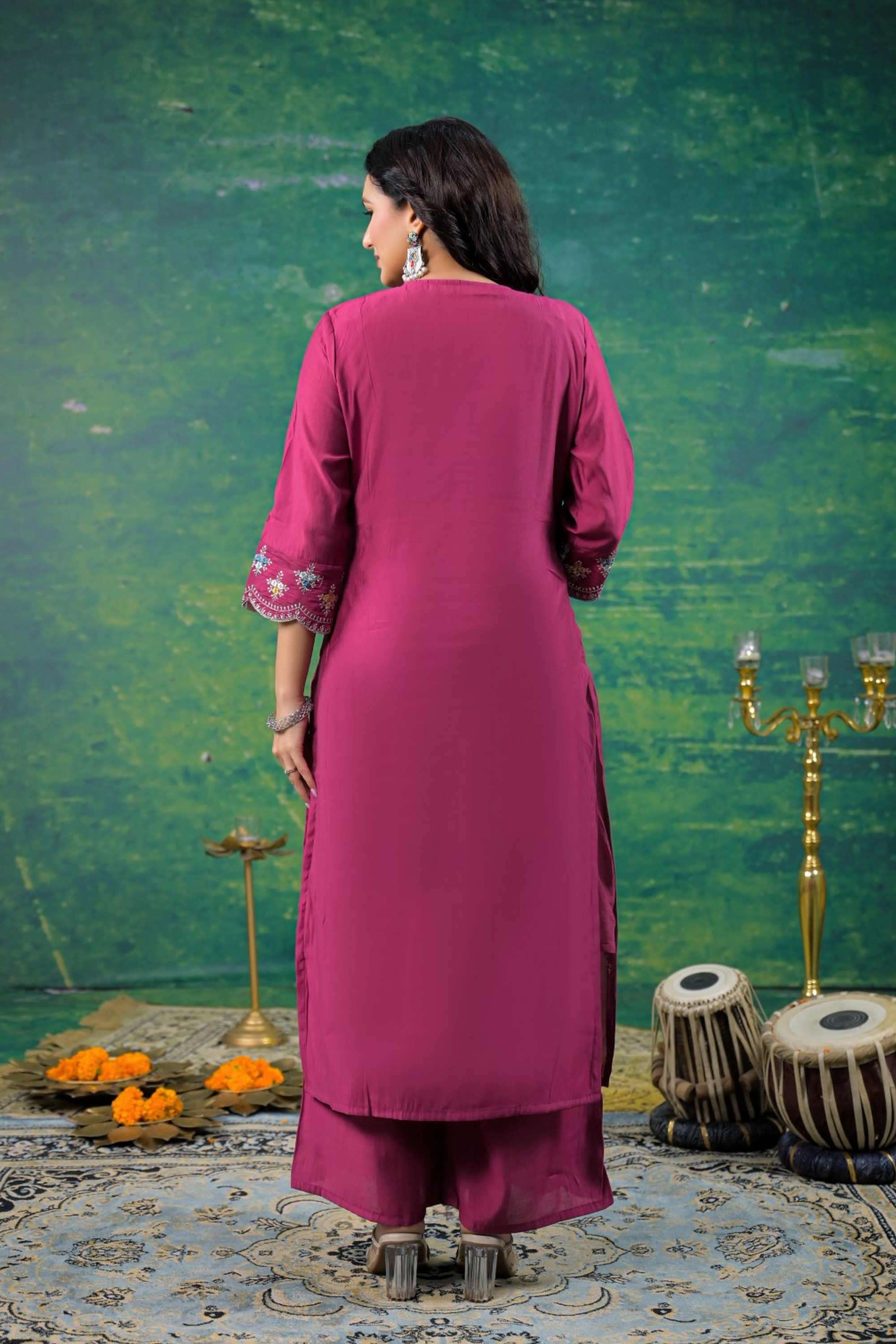 Printed-Silk-Women-s-Ethnic-Kurta-Set