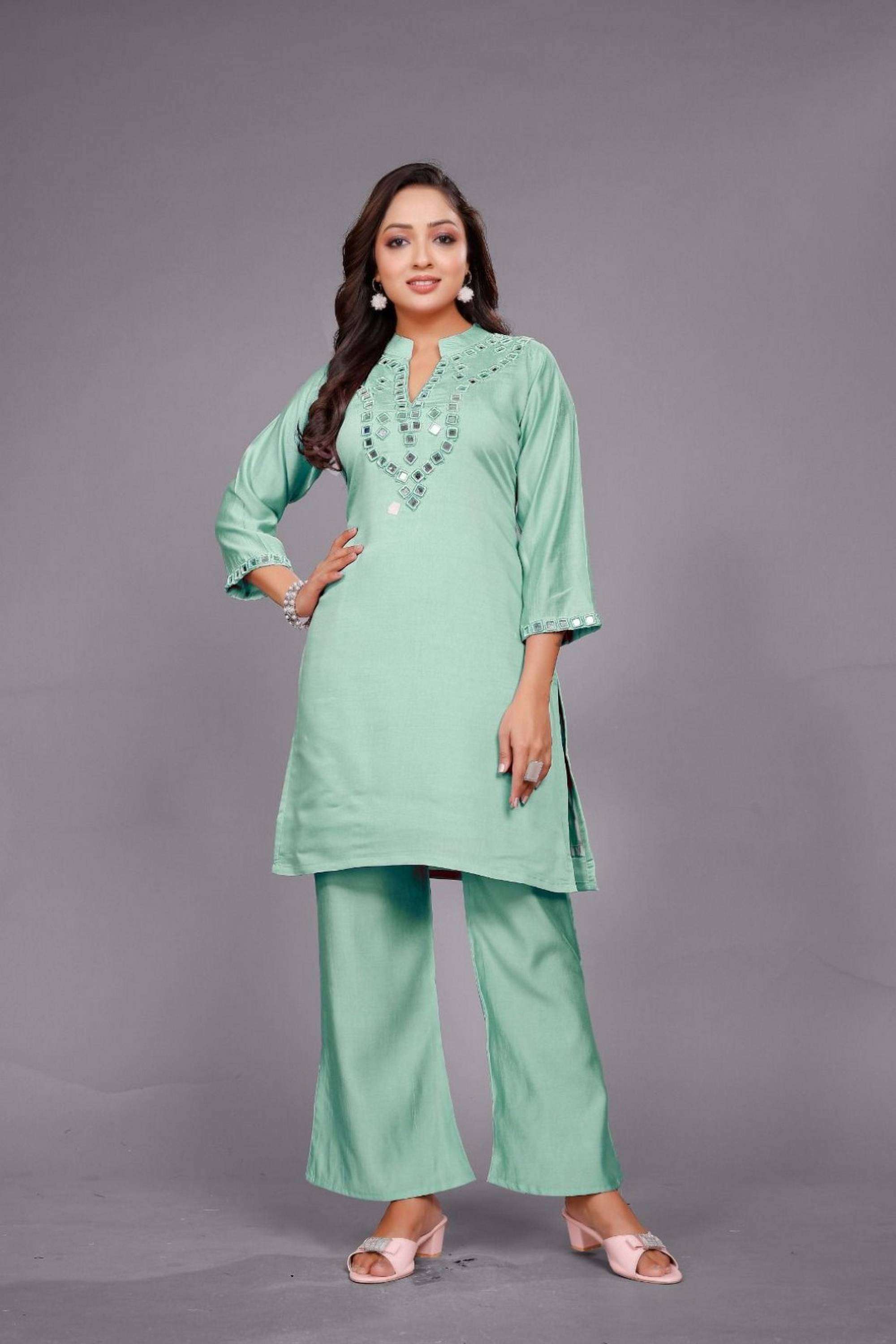 Printed-Muslin-Women-s-Festive-Wear-Kurta-Set