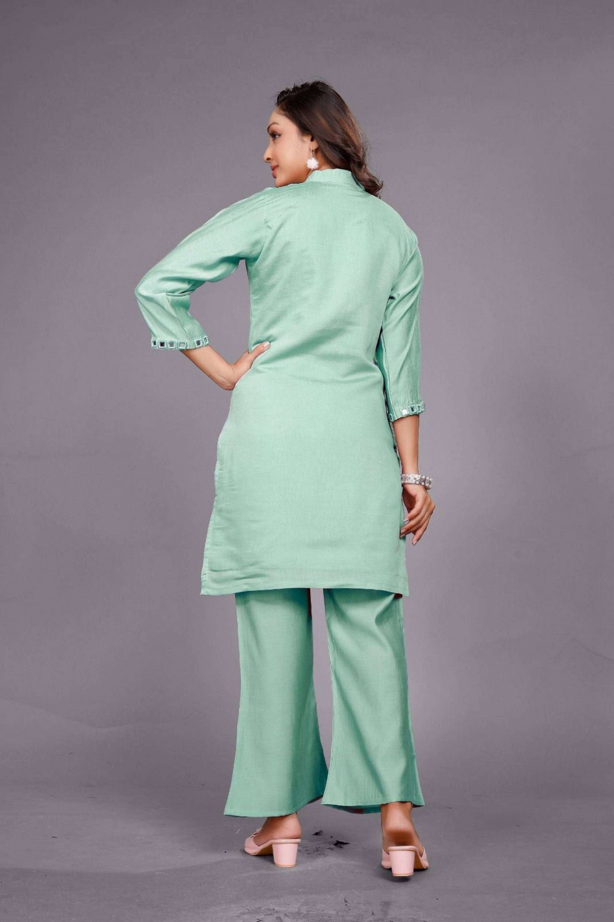 Printed-Muslin-Women-s-Festive-Wear-Kurta-Set
