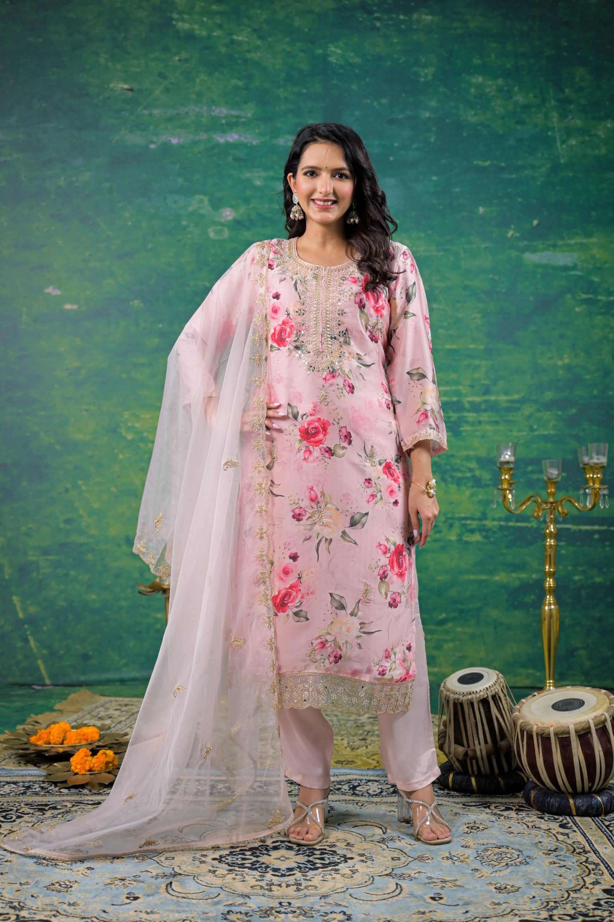 Solid-Satin-Women-s-Ethnic-Kurta-Set