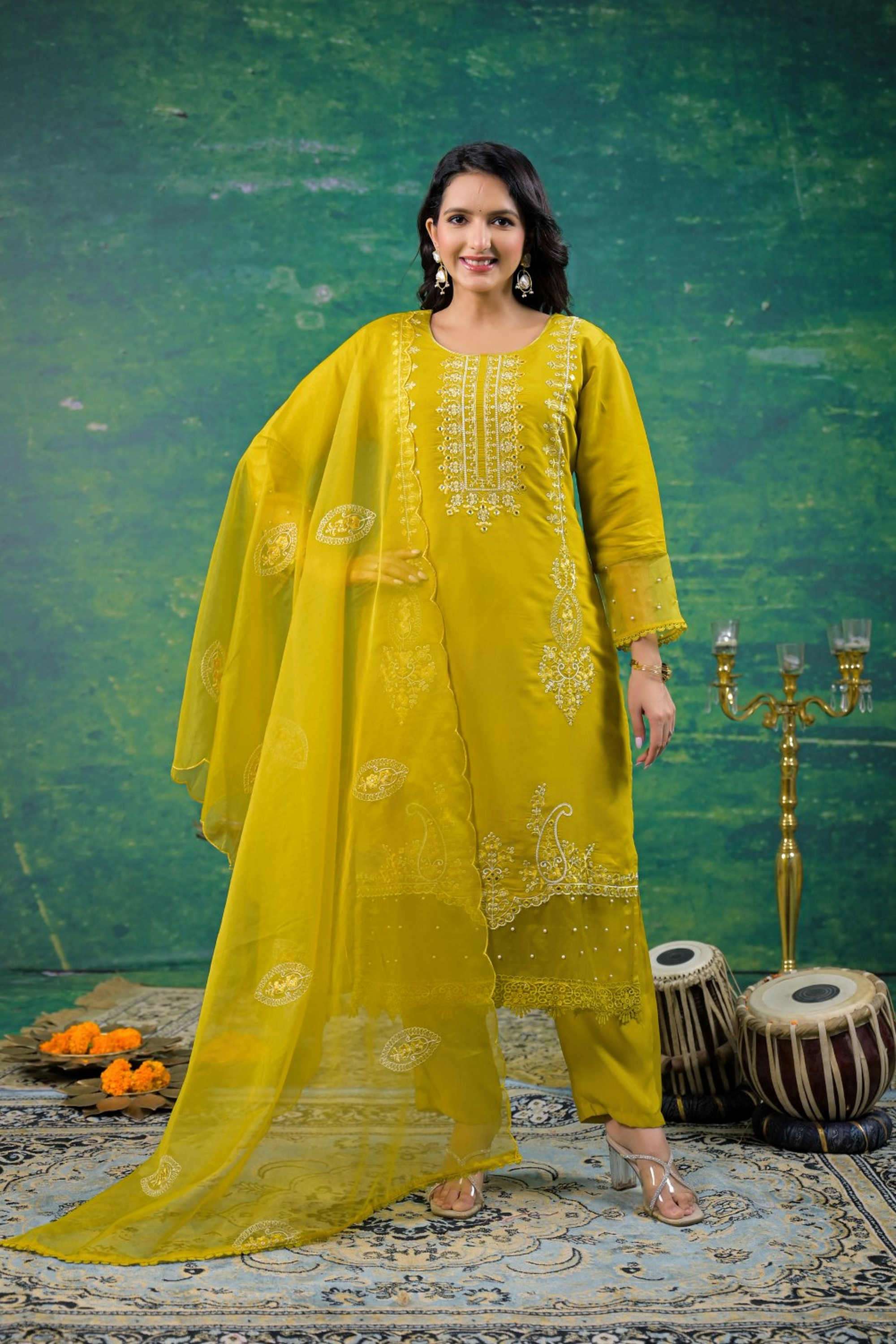 Solid-Viscose-Women-s-Ethnic-Kurta-Set