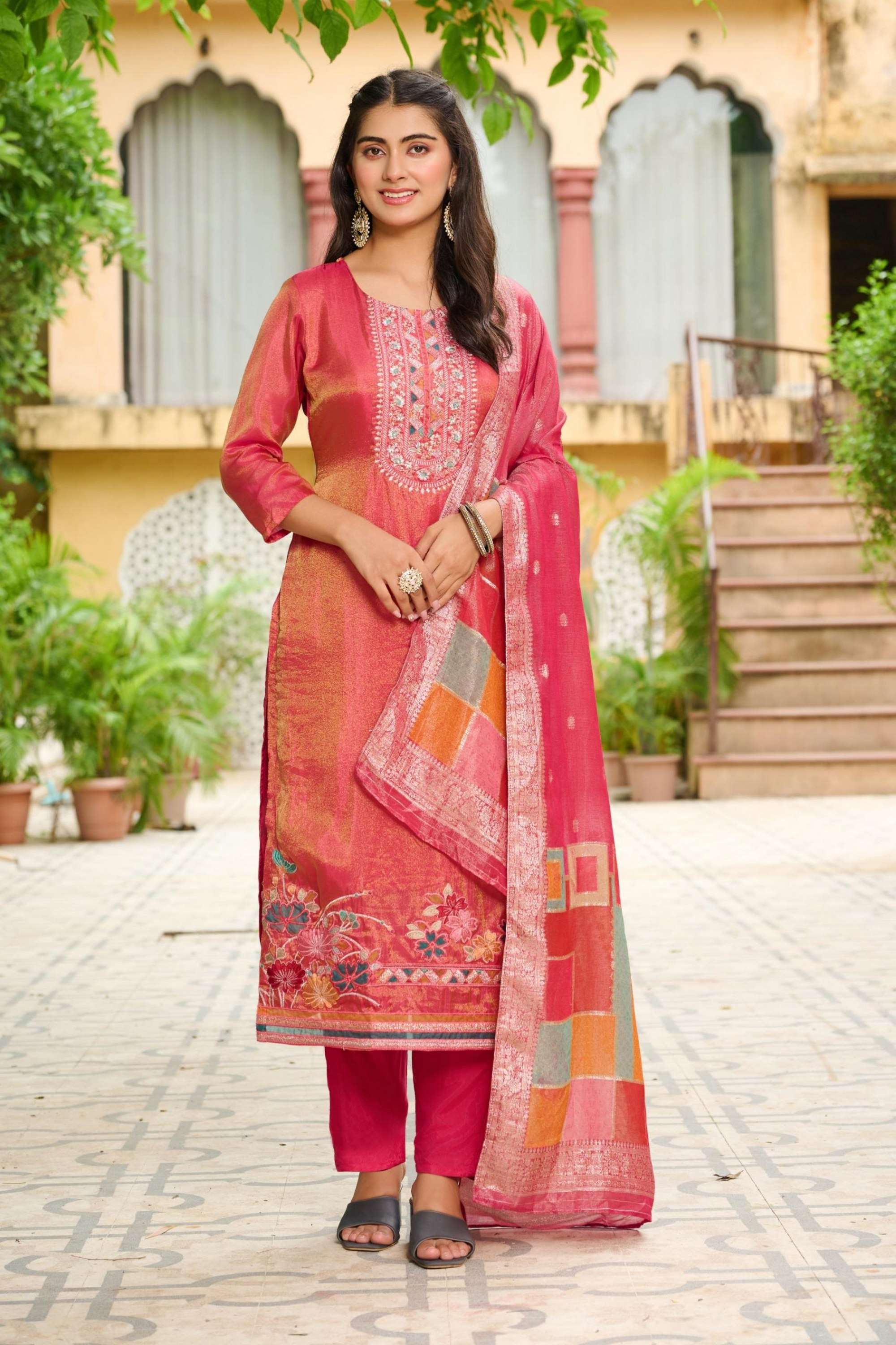 Printed-Blended-Fabric-Round-Neck-Women-s-Kurta-Set