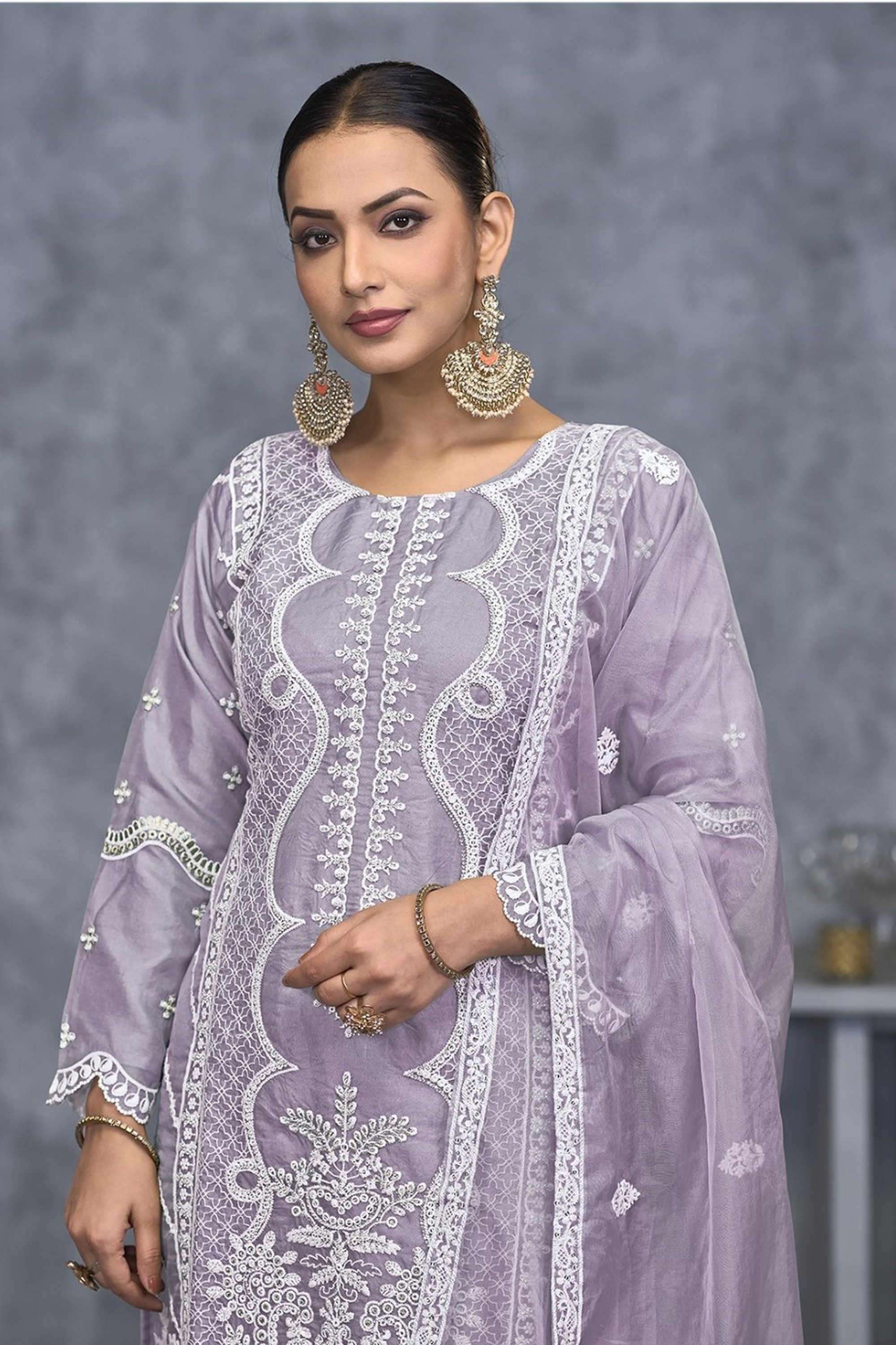 Embroidered-Organza-Women-s-Festive-Wear-Kurta-Set