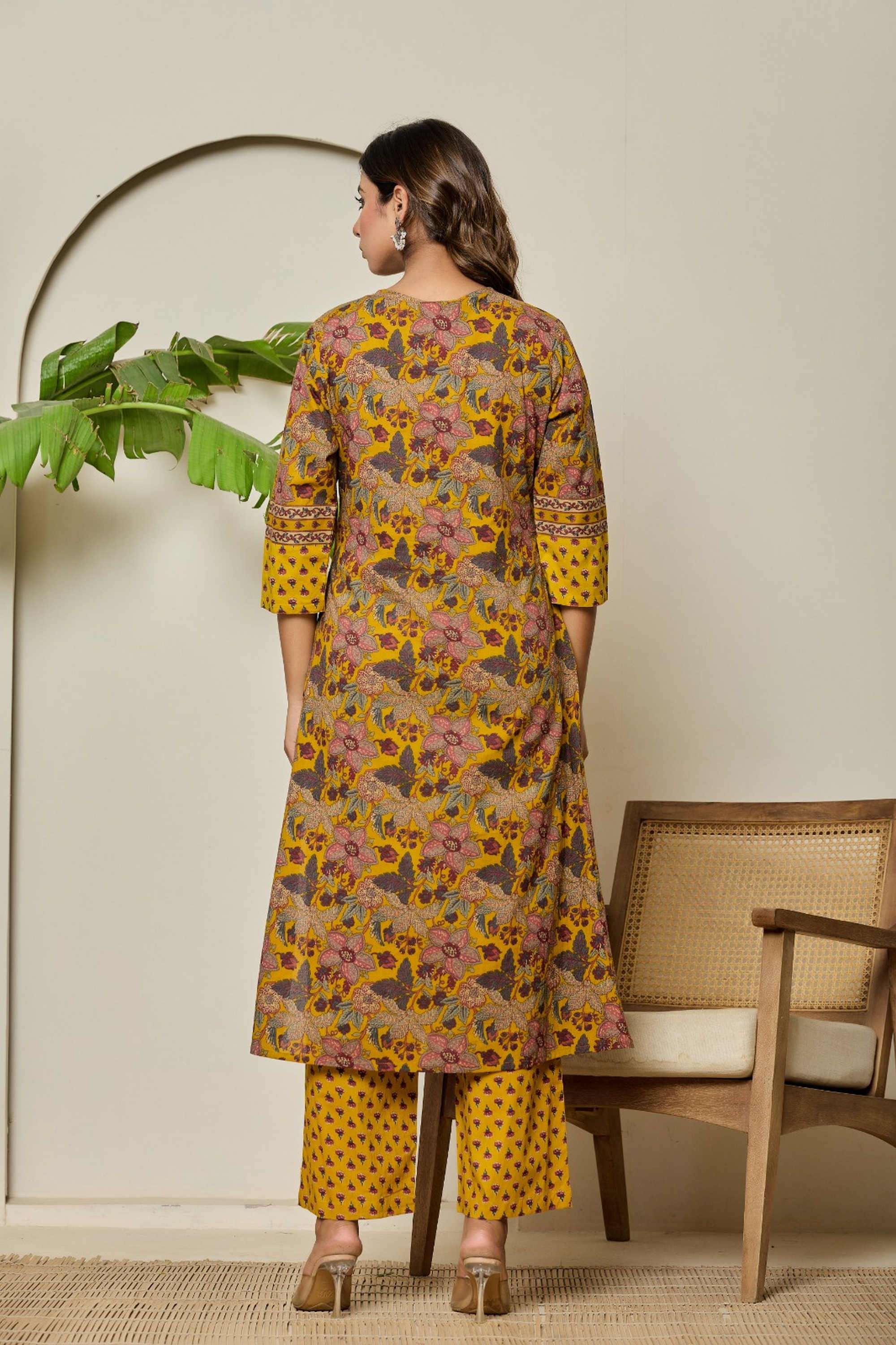 Solid-Cotton-Women-s-Ethnic-Kurta-Set