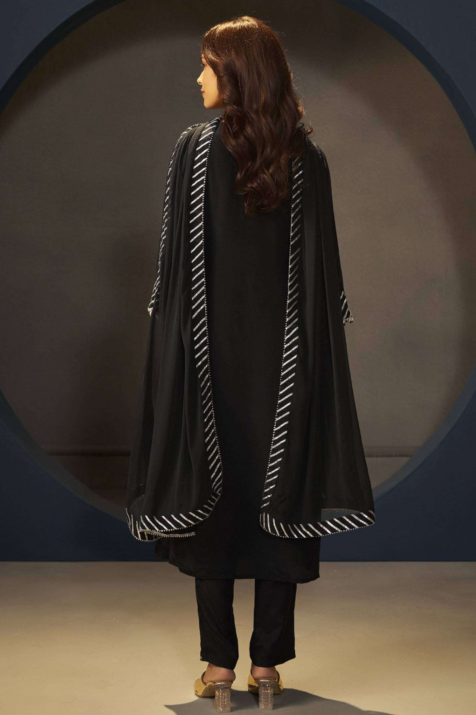 Embroidered-Viscose-Women-s-Ethnic-Kurta-Set